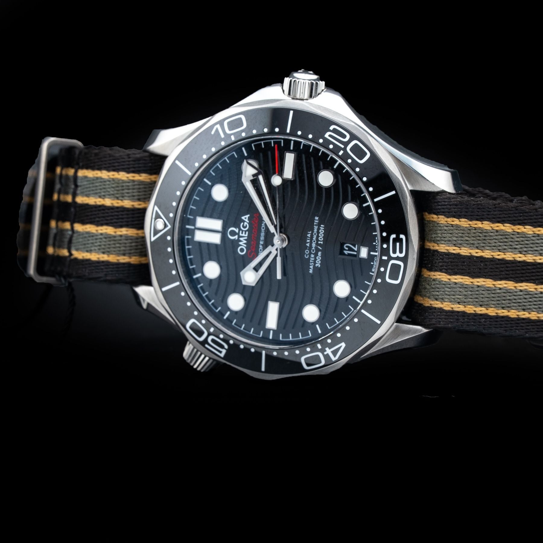 Omega 210.30.42.20.01.001 Seamaster Diver 300M Co-Axial Master Chronometer Black Dial on Bracelet
