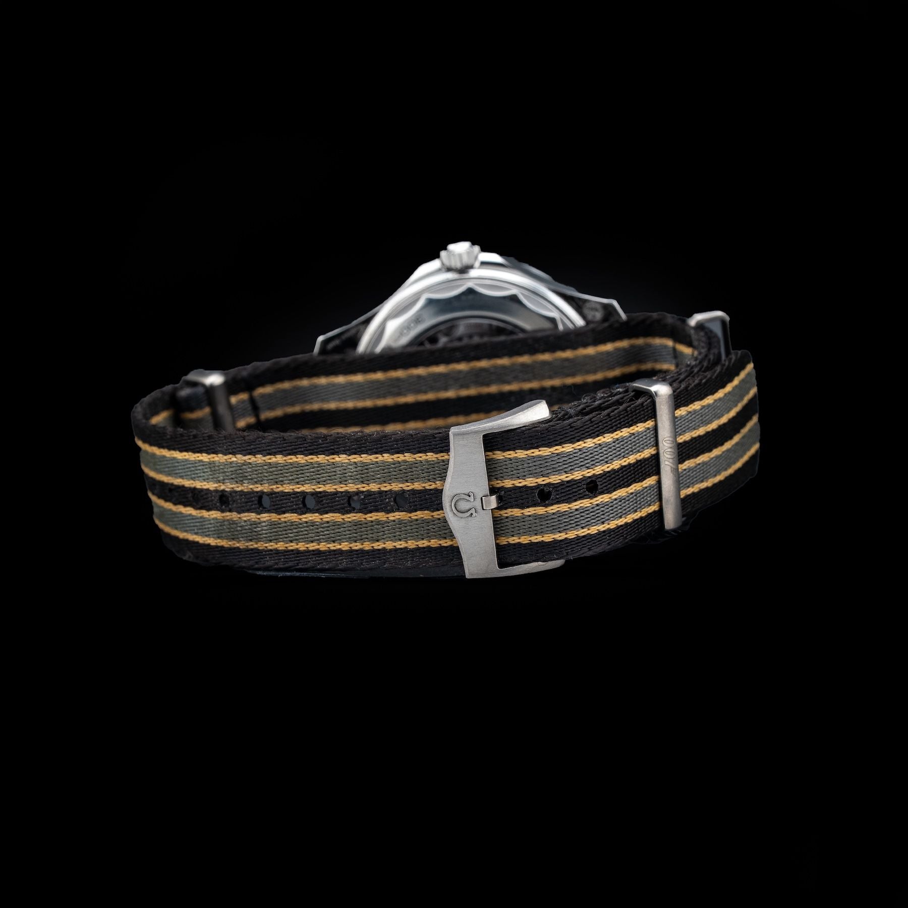 Omega 210.30.42.20.01.001 Seamaster Diver 300M Co-Axial Master Chronometer Black Dial on Bracelet