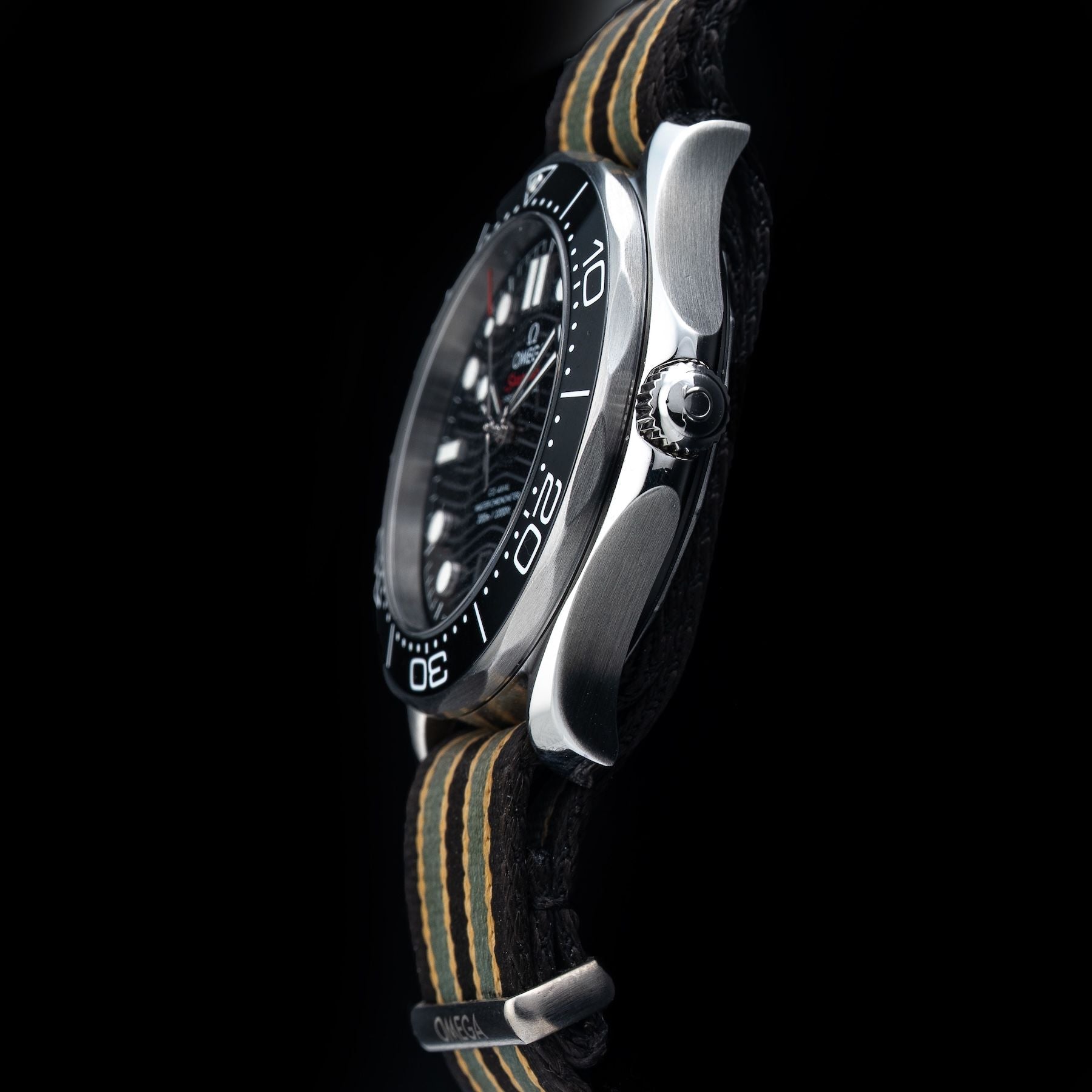 Omega 210.30.42.20.01.001 Seamaster Diver 300M Co-Axial Master Chronometer Black Dial on Bracelet