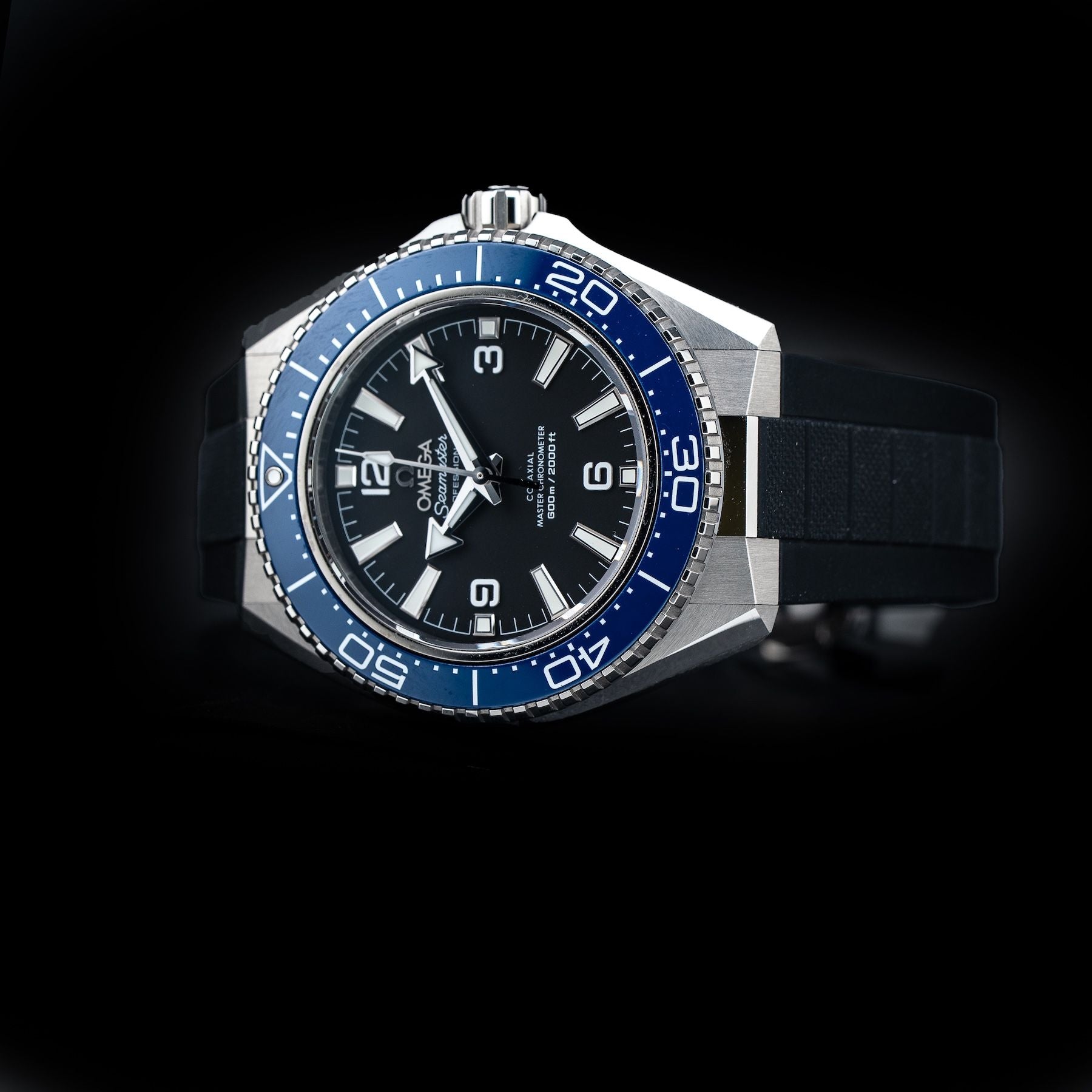 Omega 217.32.42.21.01.002 Seamaster Planet Ocean 600M