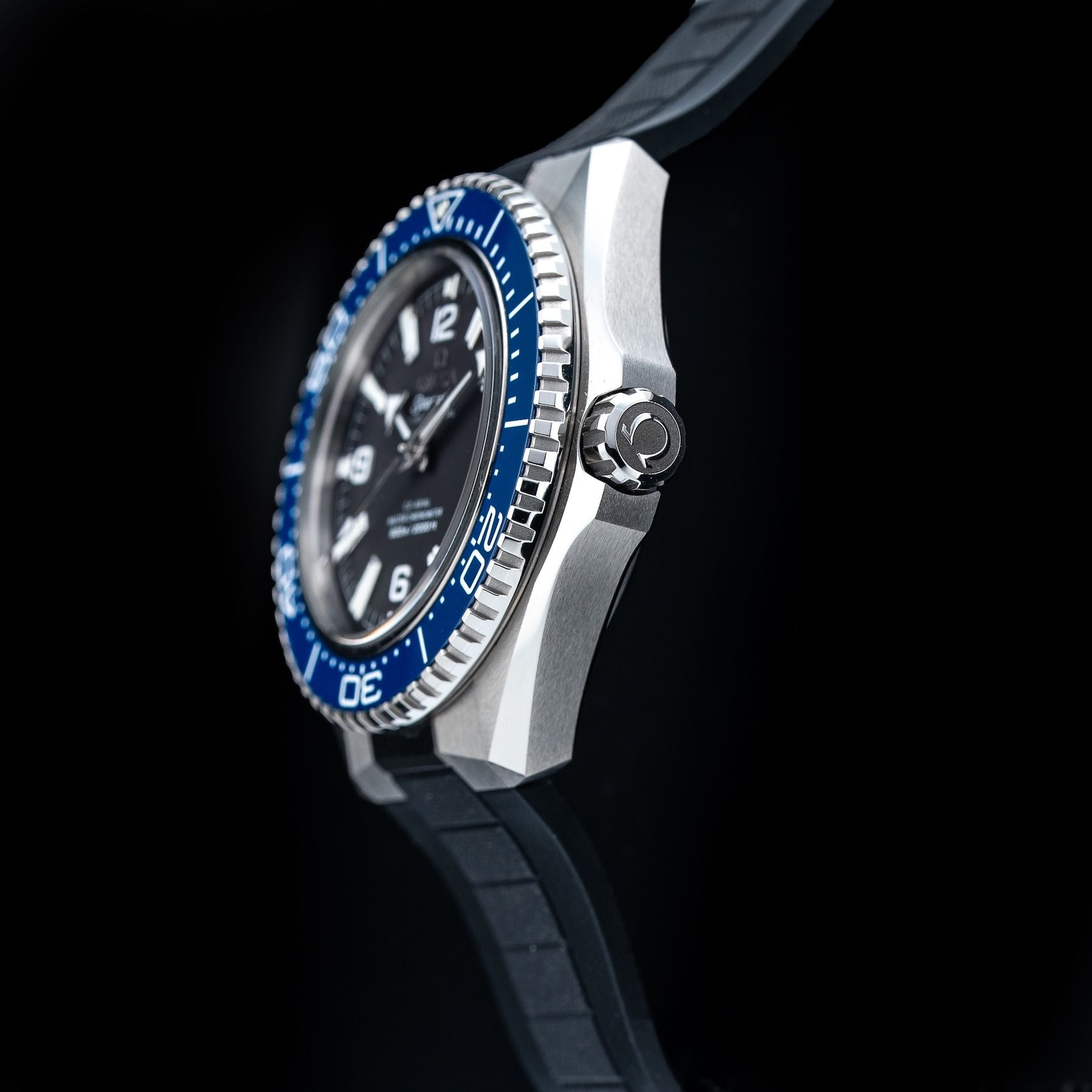 Omega 217.32.42.21.01.002 Seamaster Planet Ocean 600M