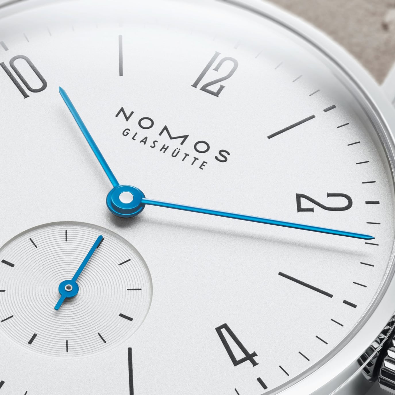 NOMOS Glashütte Tangente 33 Sapphire Caseback