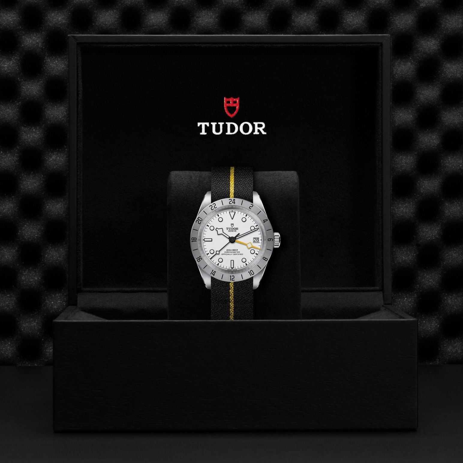 TUDOR Black Bay Pro M79470-0005