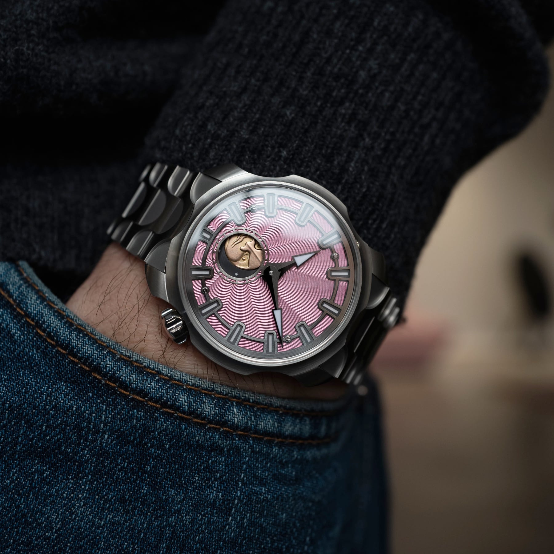 Sarpaneva K3 Northern Stars Guilloché on Bracelet