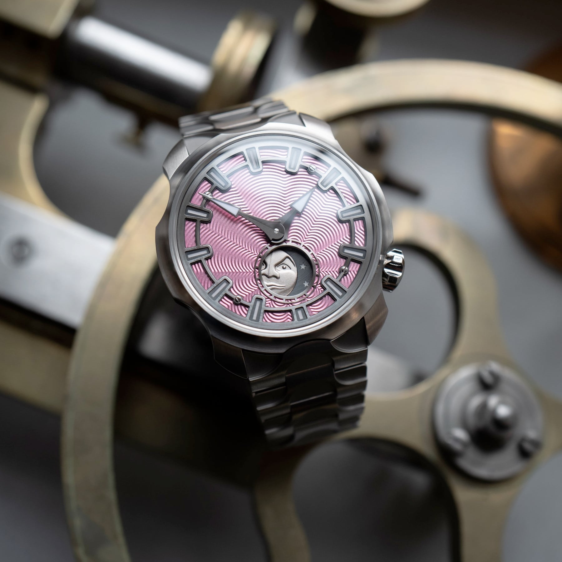 Sarpaneva K3 Northern Stars Guilloché on Bracelet