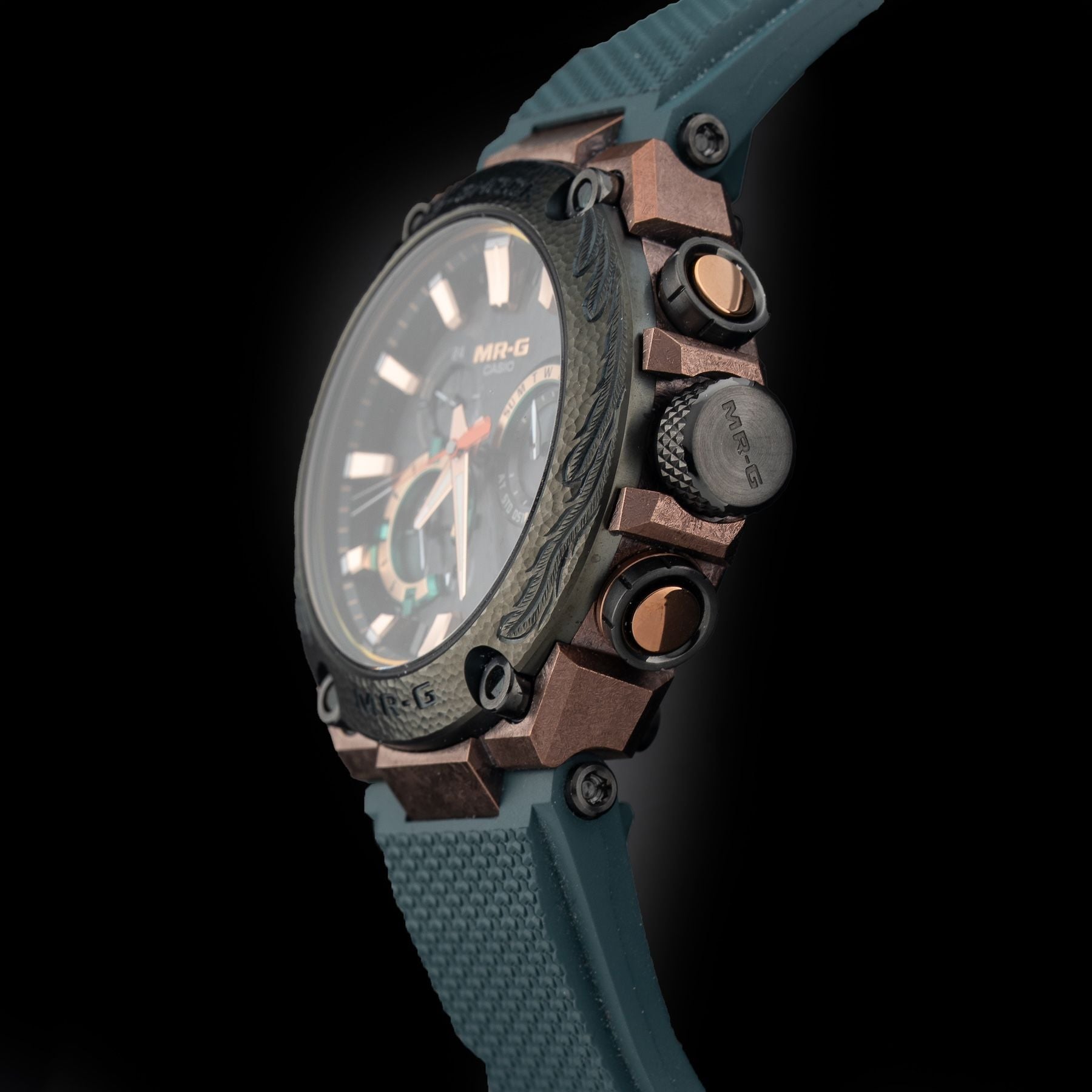 G-Shock MRG-B2000KT-3ADR Kurogane Tsuba Limited Edition