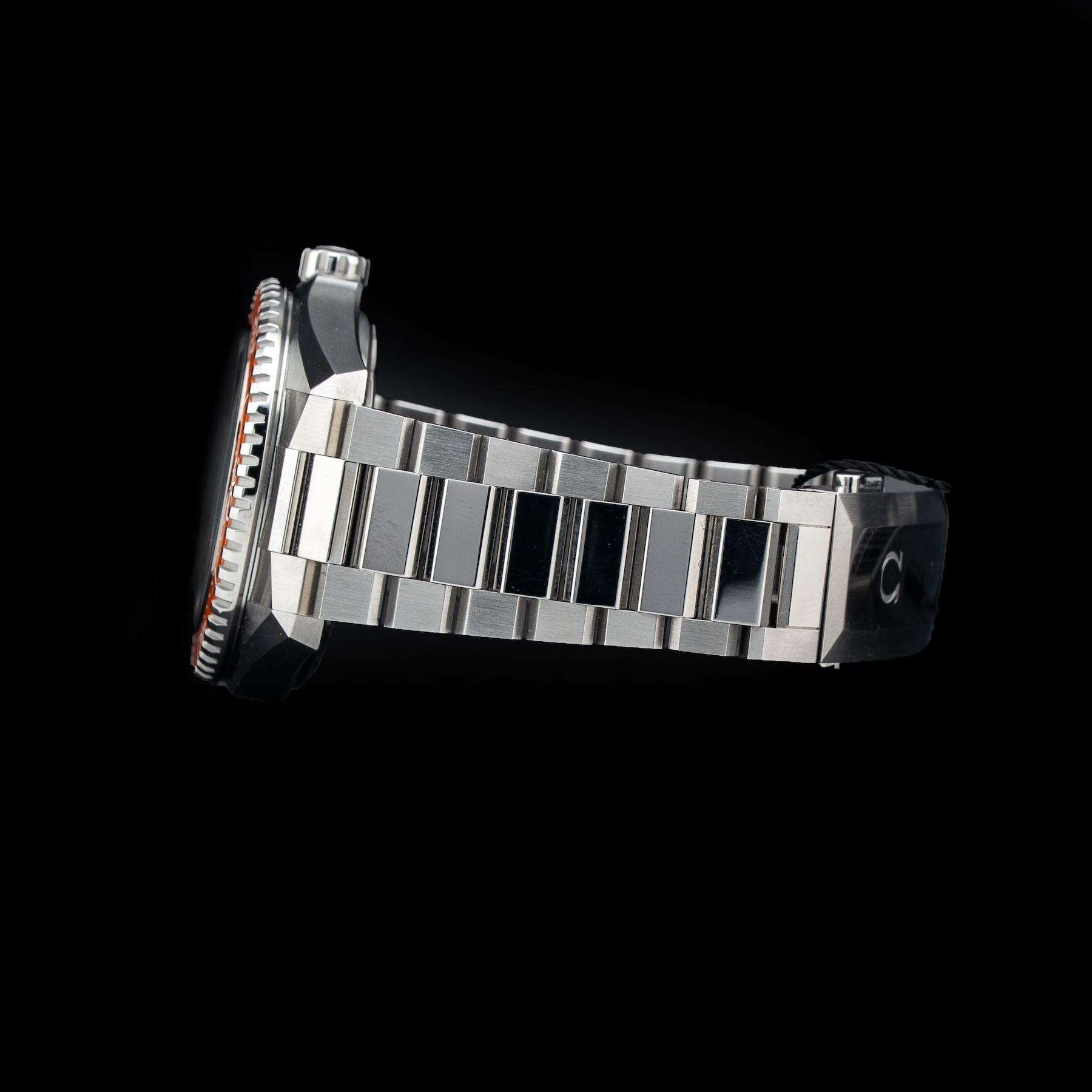 Omega Seamaster Planet Ocean 600M 217.30.42.21.01.003