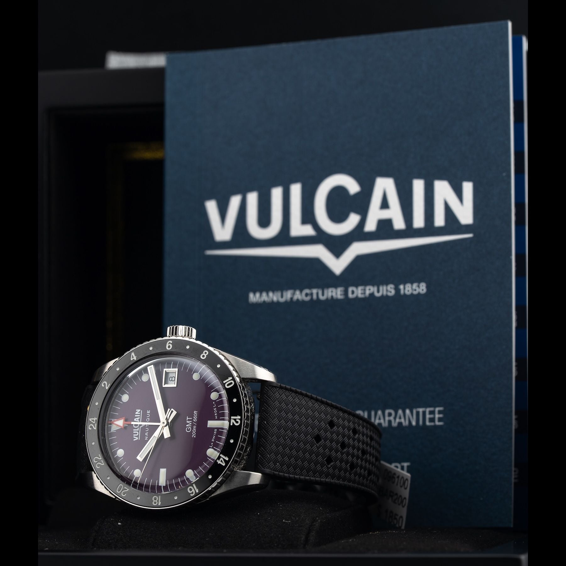 Vulcain 680174A17.BAR200 Skindiver GMT Purple