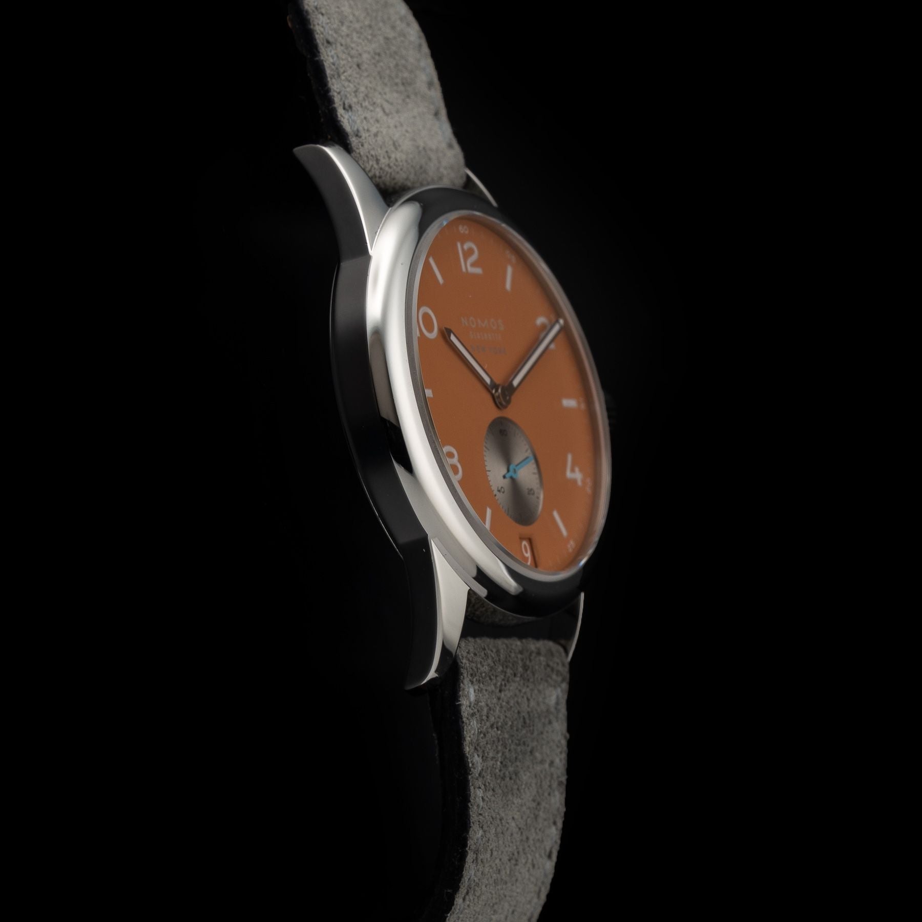 NOMOS Glashütte Club 38 Sienna 733.S4