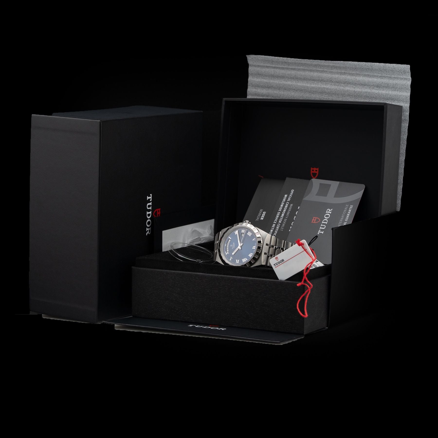 TUDOR Royal M28600