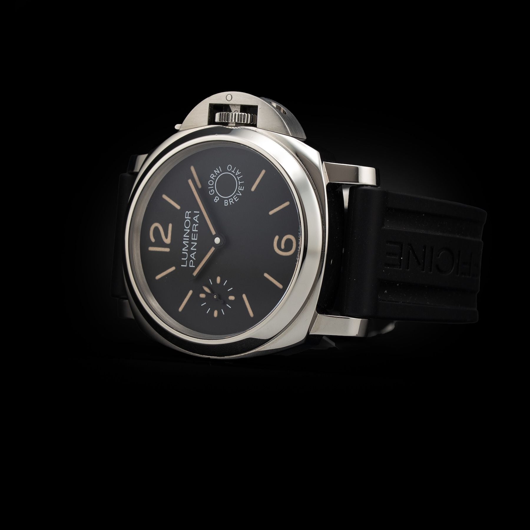 Panerai PAM00590 Luminor Marina 8 Days