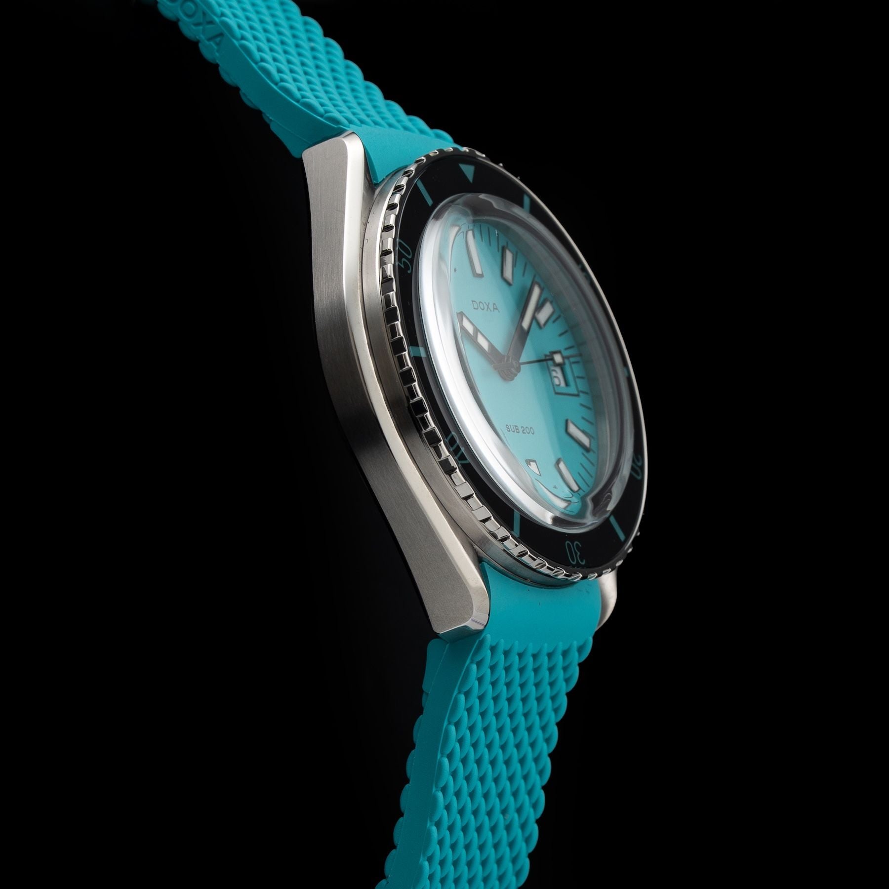 DOXA Sub 200 Aquamarine 799.10.241.25 on Strap