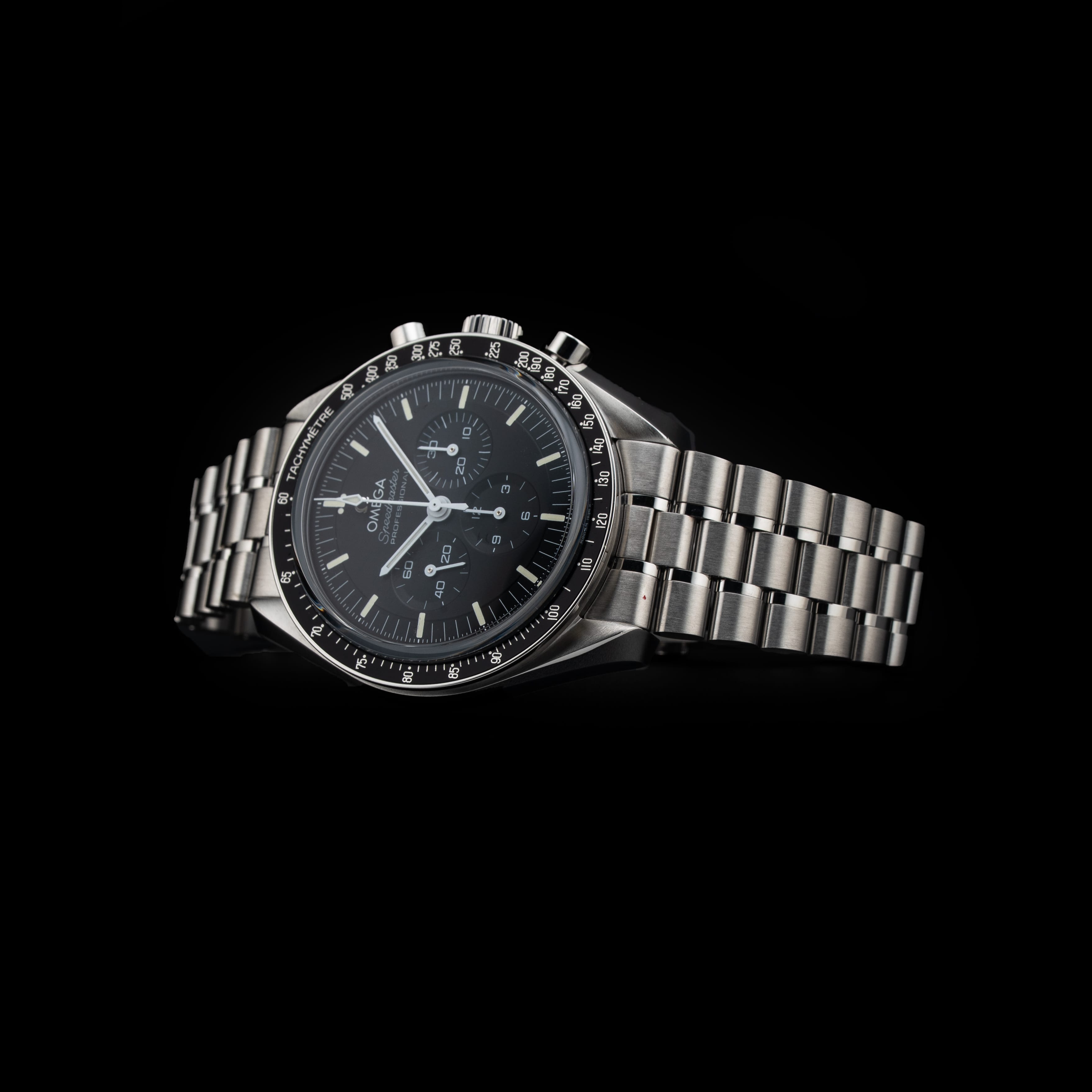 Omega 310.30.42.50.01.002 Speedmaster Moonwatch Professional Master Chronograph