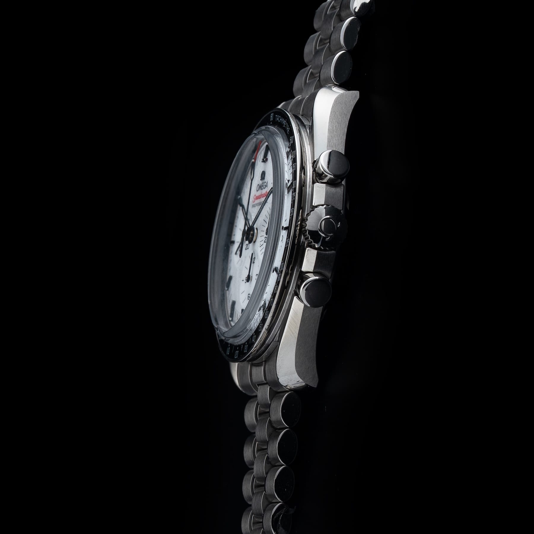 Omega 310.30.42.50.04.001 Speedmaster Moonwatch Professional White Dial