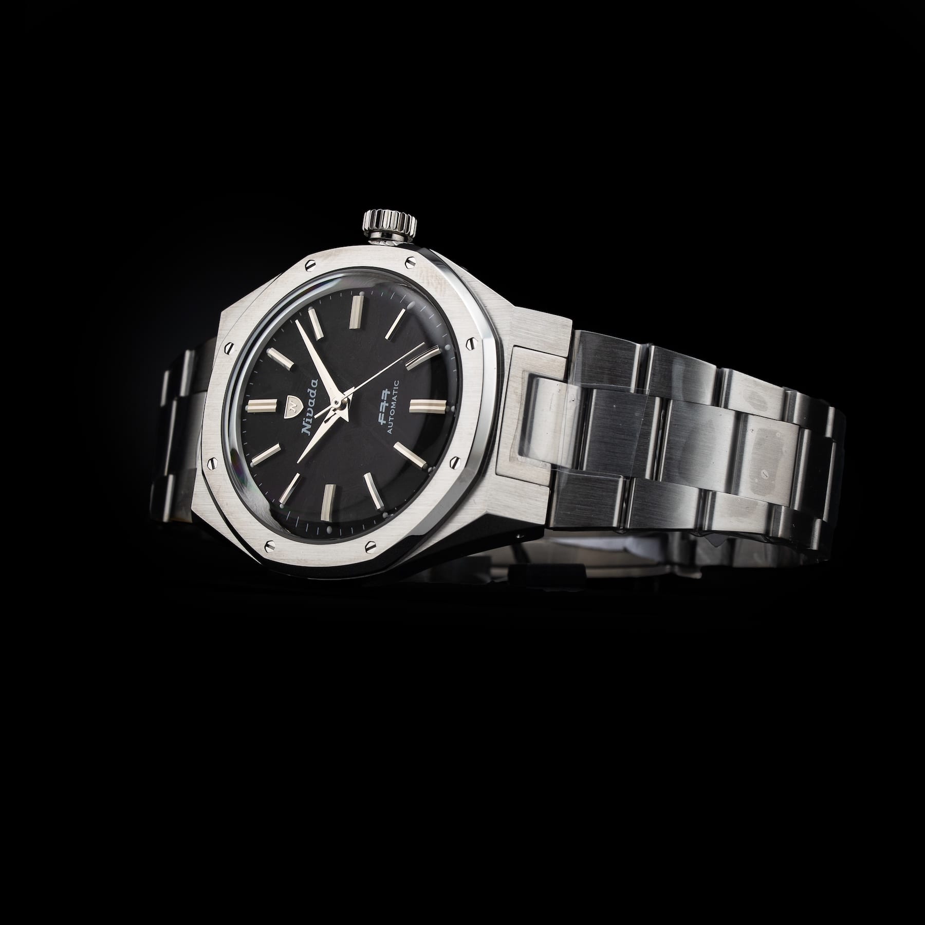 Nivada Grenchen F77 Meteorite MK2 38mm 68049A77