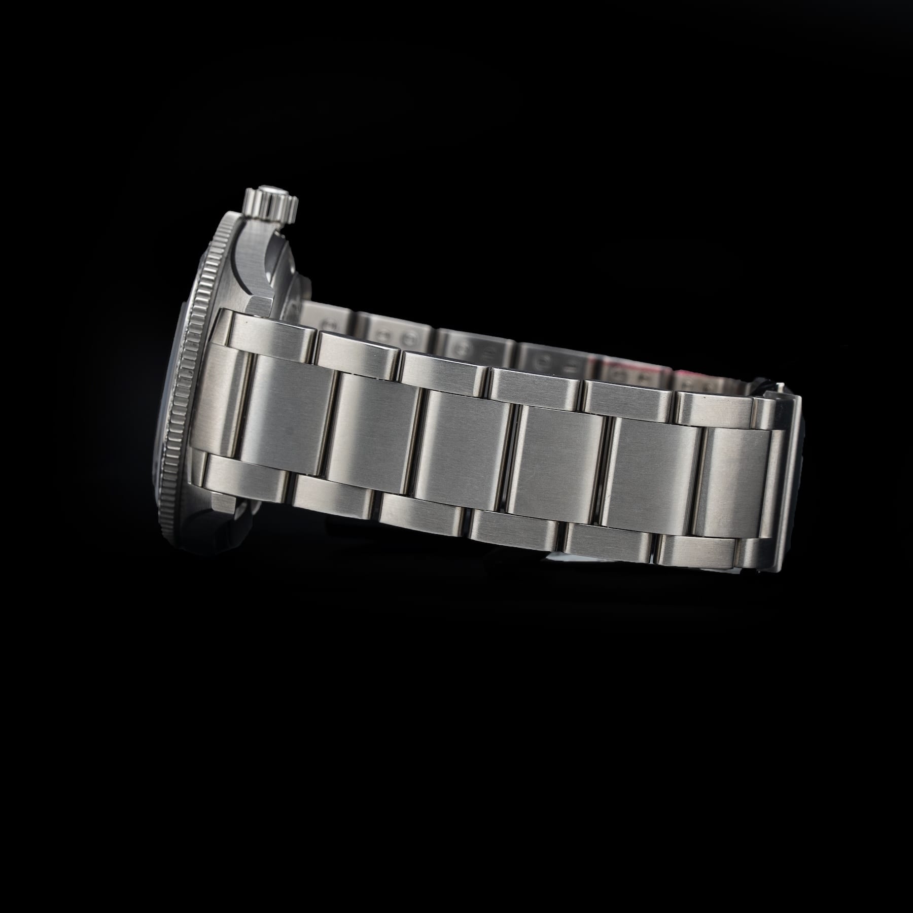 Glashütte Original SeaQ Diamonds Bezel on Bracelet 1-39-11-09-82-70
