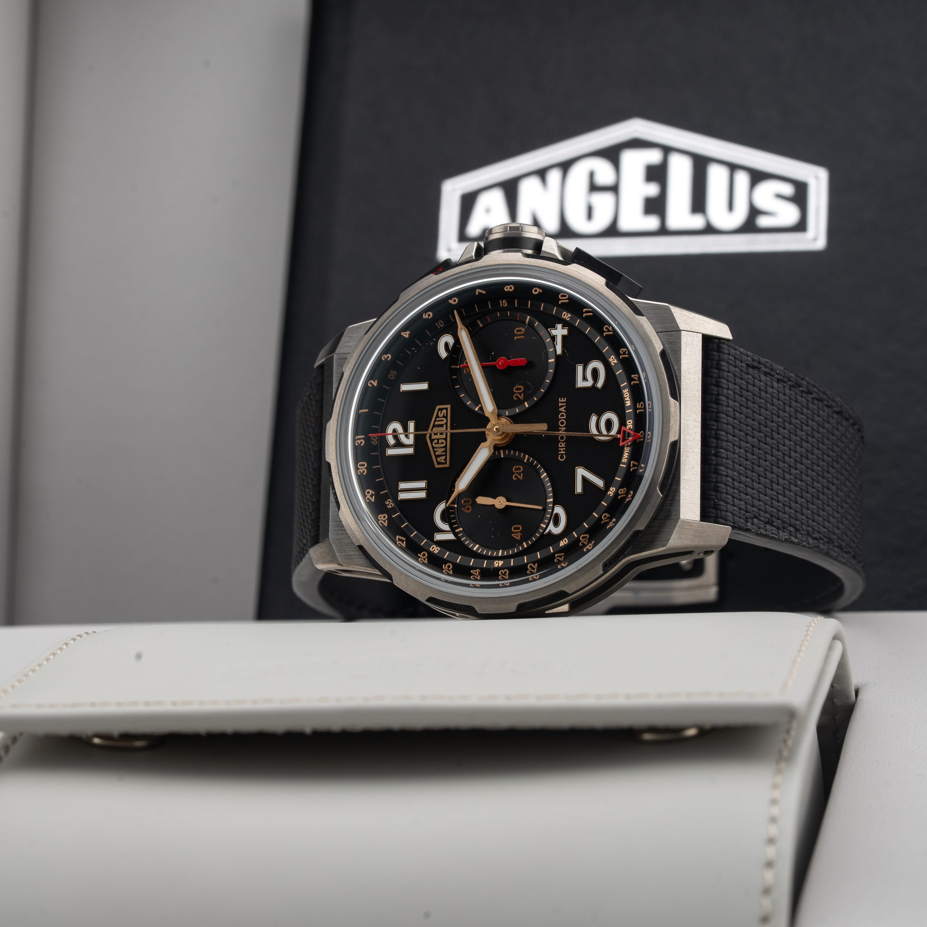 Angelus 0CDYF.B02A.K009B Chronodate Titanium Black