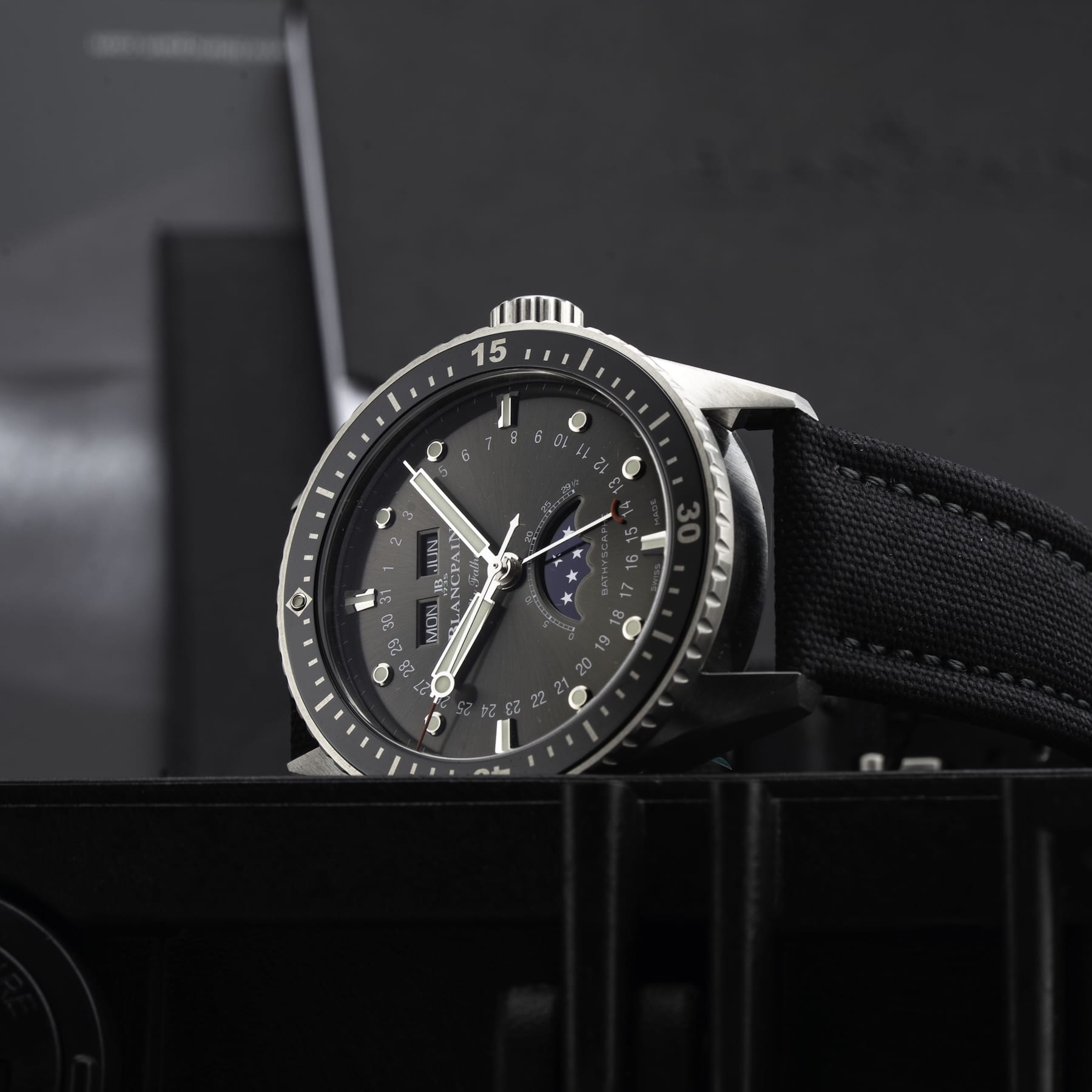 Blancpain Fifty Fathoms Bathyscaphe Quantieme Complet 5054 1110 B52A