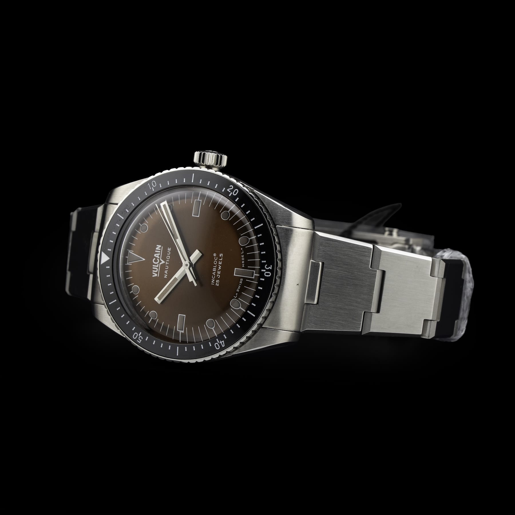 Vulcain 660170A47.BHM286 Skindiver Nautique Brown Dial