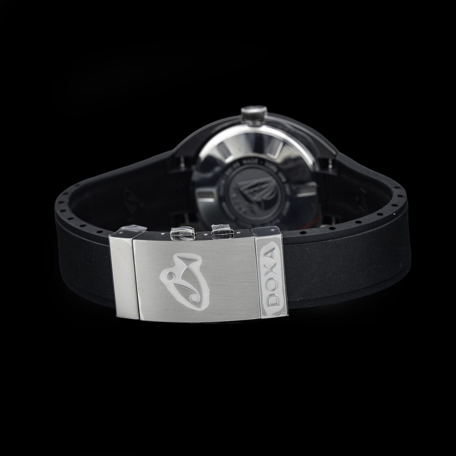 DOXA 855.10.101V.20 SUB 250T GMT Sharkhunter Vintage On Black Rubber Strap