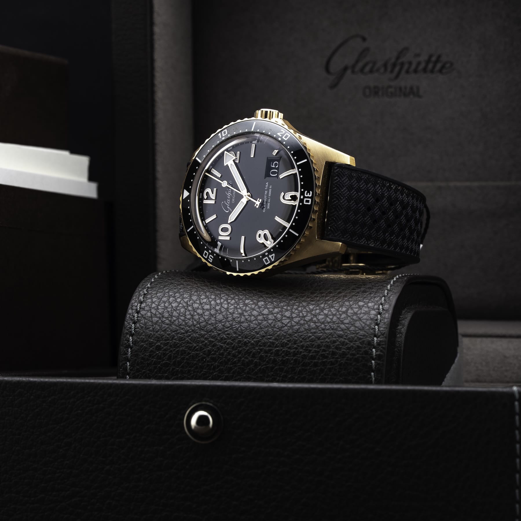 Glashütte Original SeaQ Panorama Date Red Gold 1-36-13-03-90-33