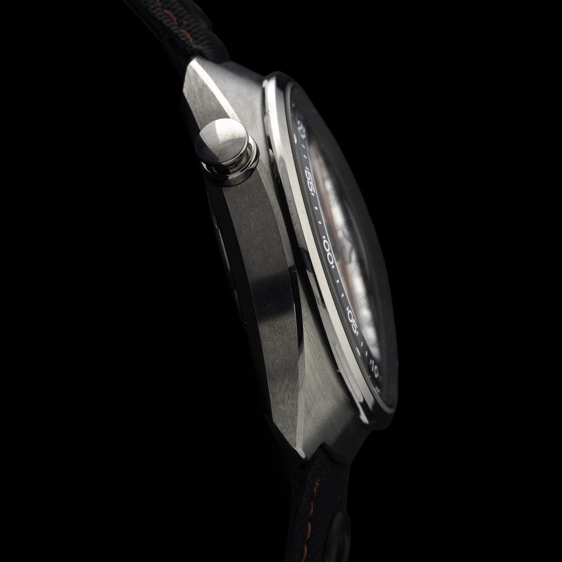 Singer Reimagined Track 1 Flamboyant Edition SR007