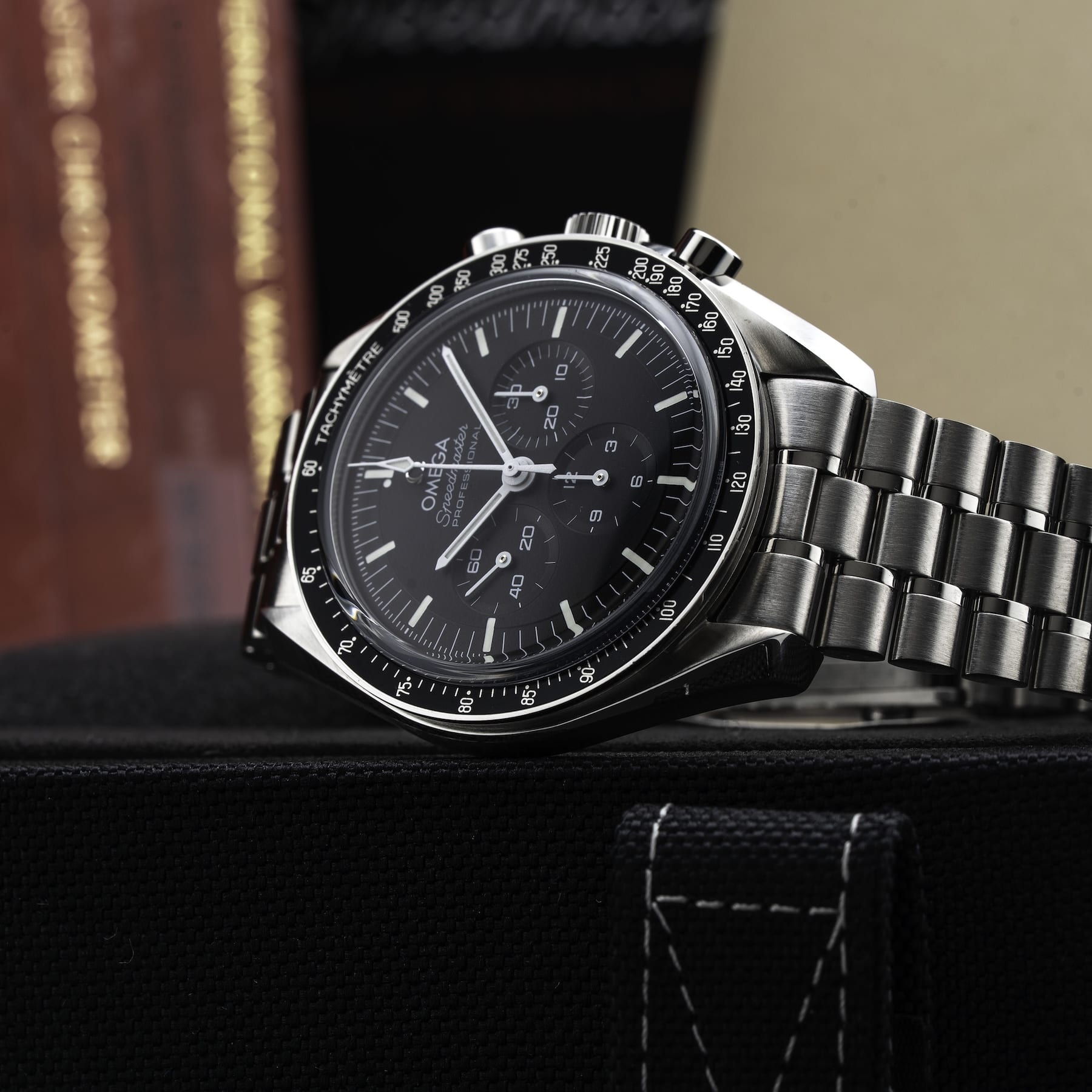 Omega Speedmaster Moonwatch Professional Master Chronograph 310.30.42.50.01.002