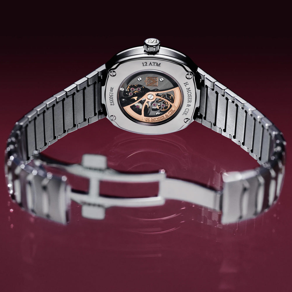 H. Moser & Cie. 6410-1200 Streamliner Two Hands