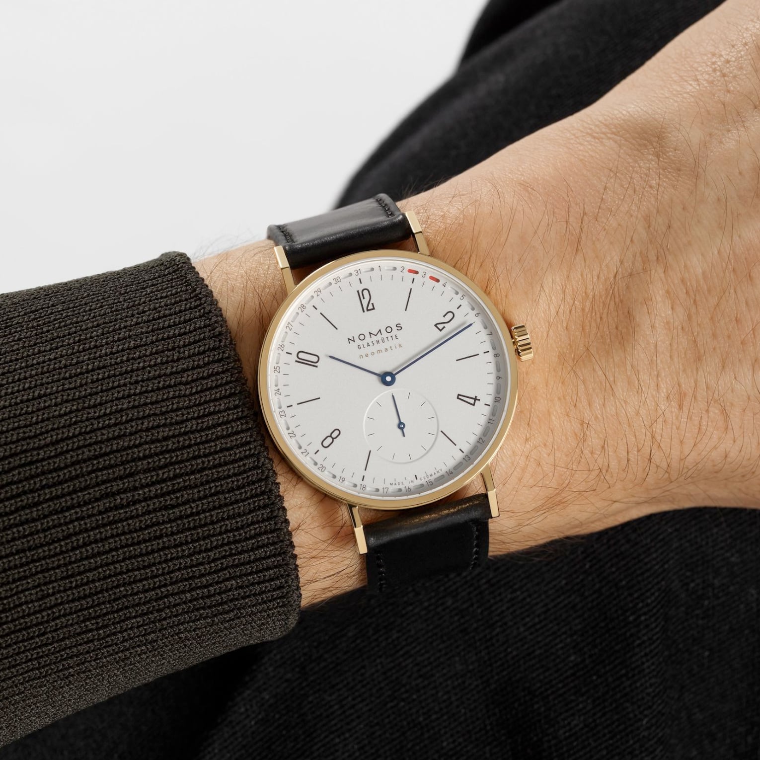 NOMOS Glashütte Tangente Gold Neomatik 38 Update