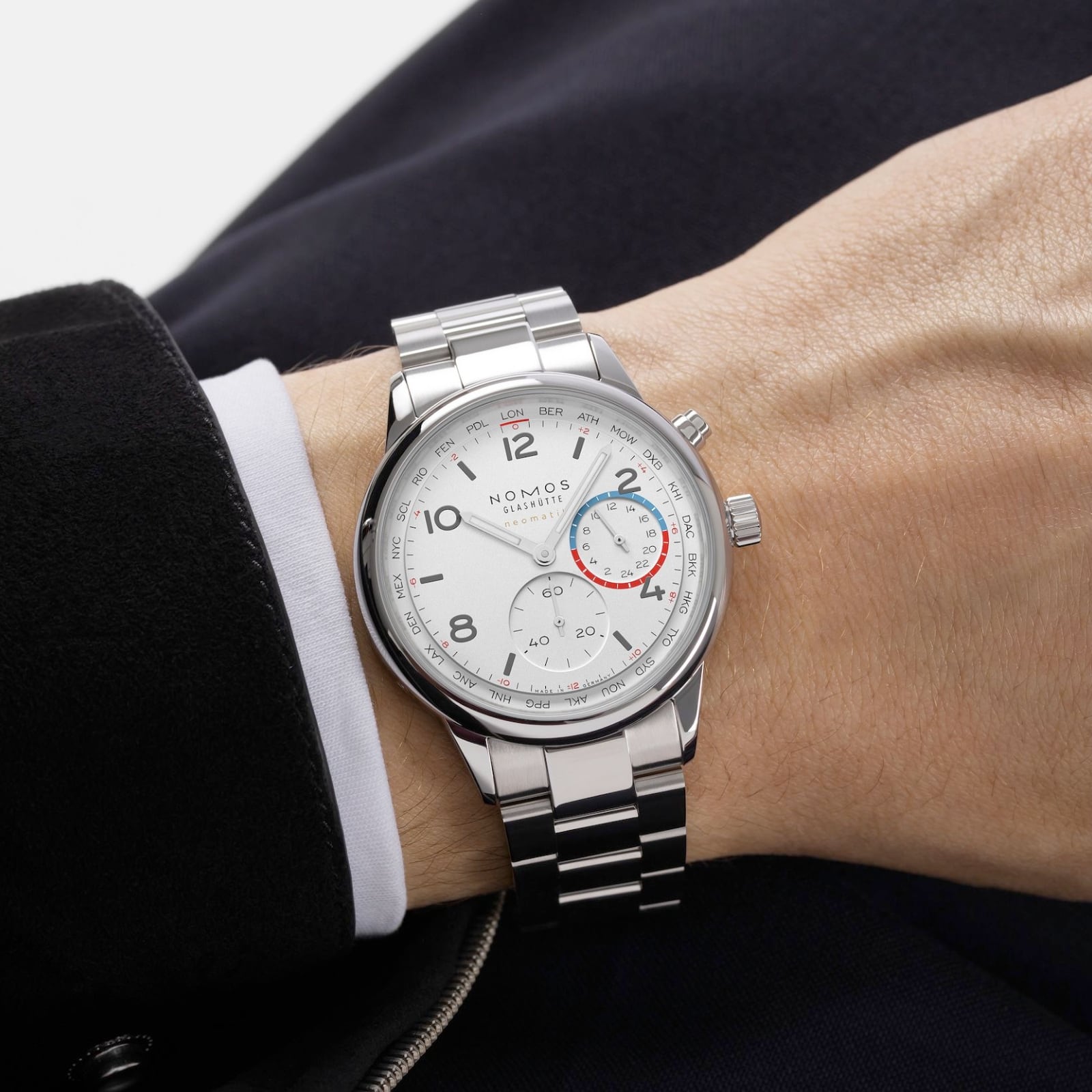 NOMOS Glashütte Club Sport Neomatic Worldtimer