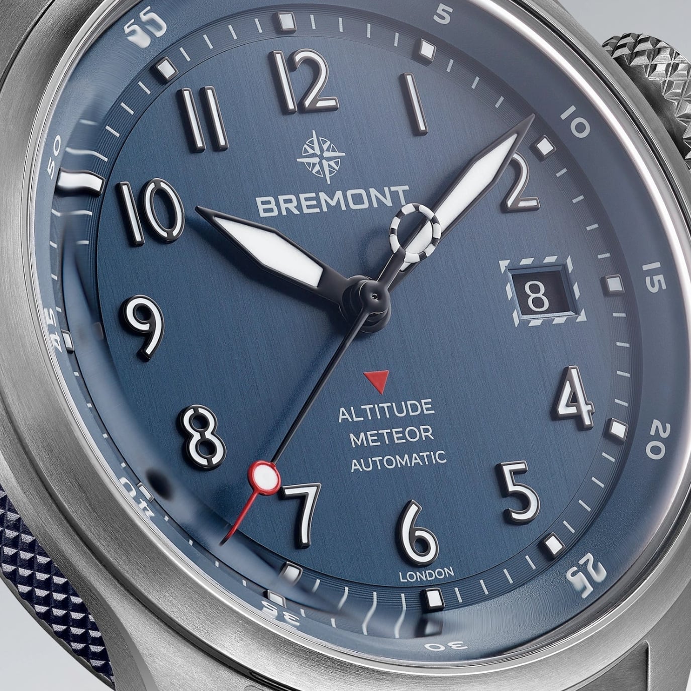 Bremont Altitude MB Meteor Blue Dial Blue Barrel On Bracelet