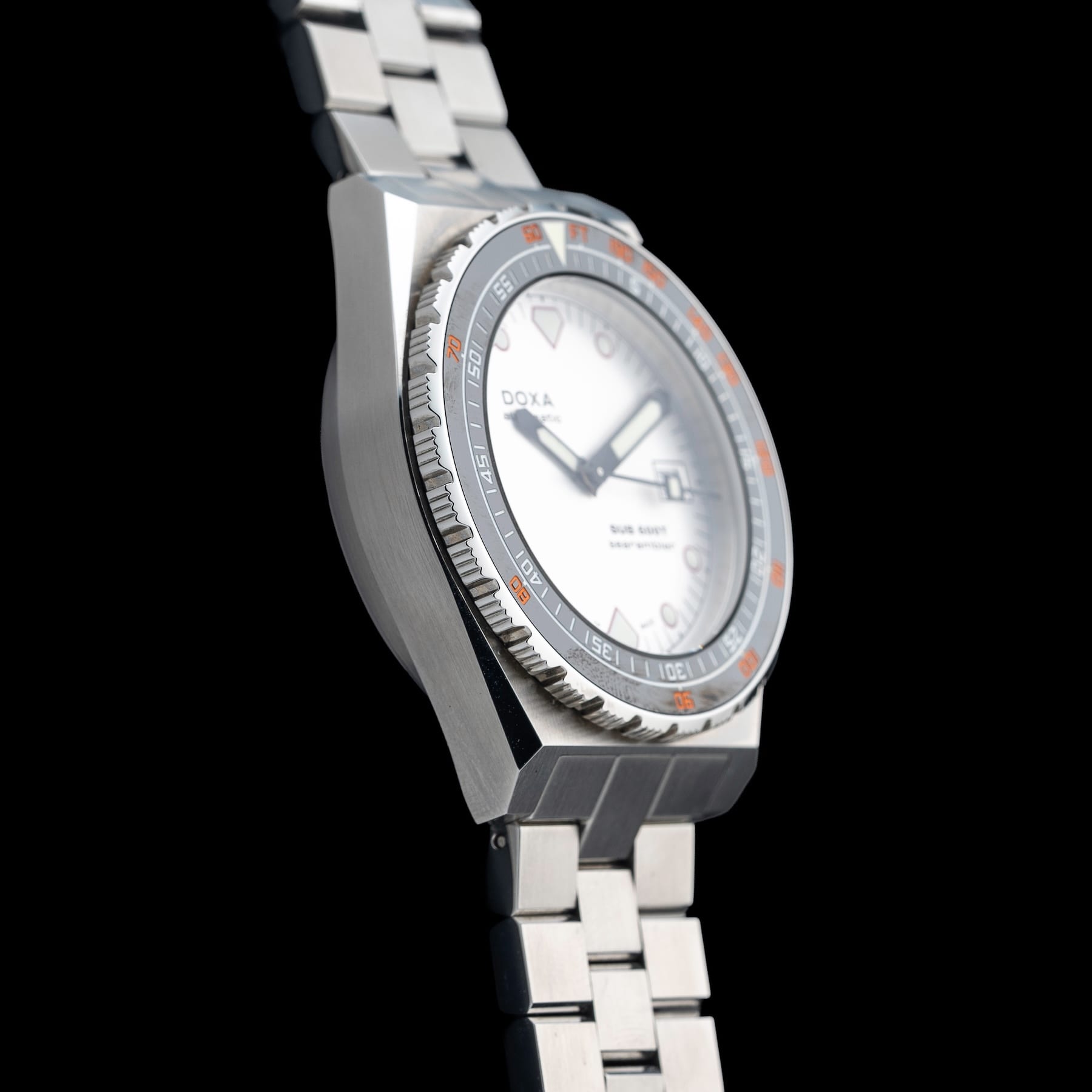 DOXA Sub 600T Searambler 861.10.021.10