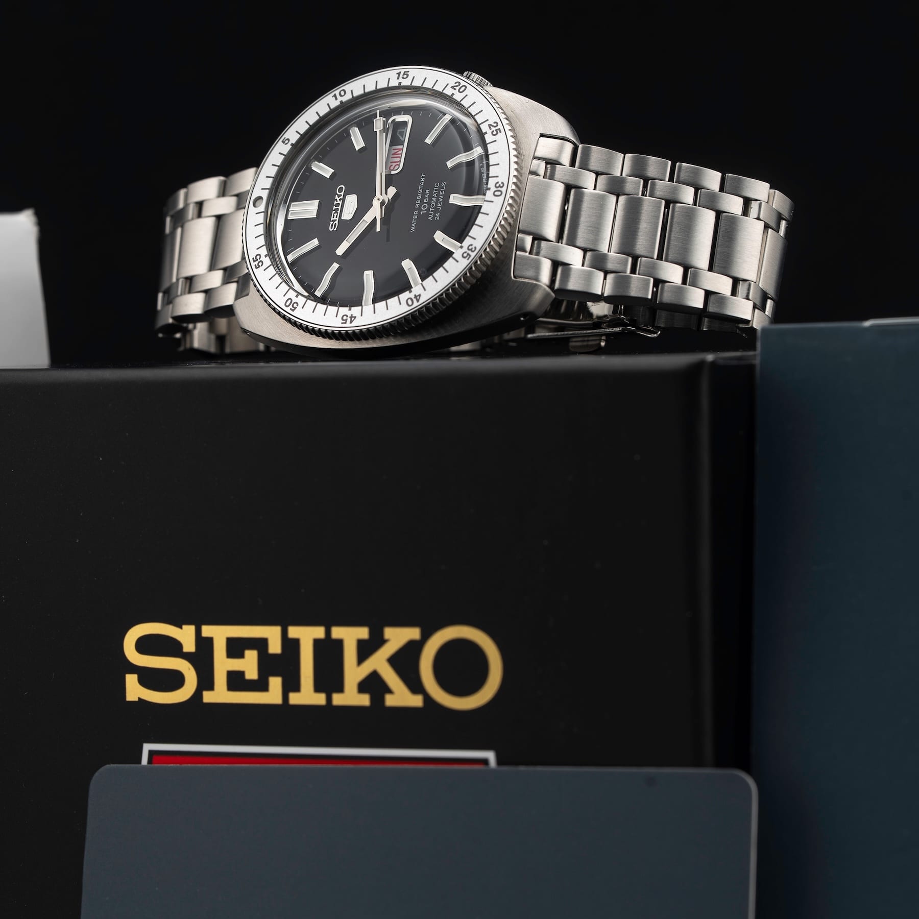 Seiko 5 Sports SRPL93 Heritage Design Re-Creation