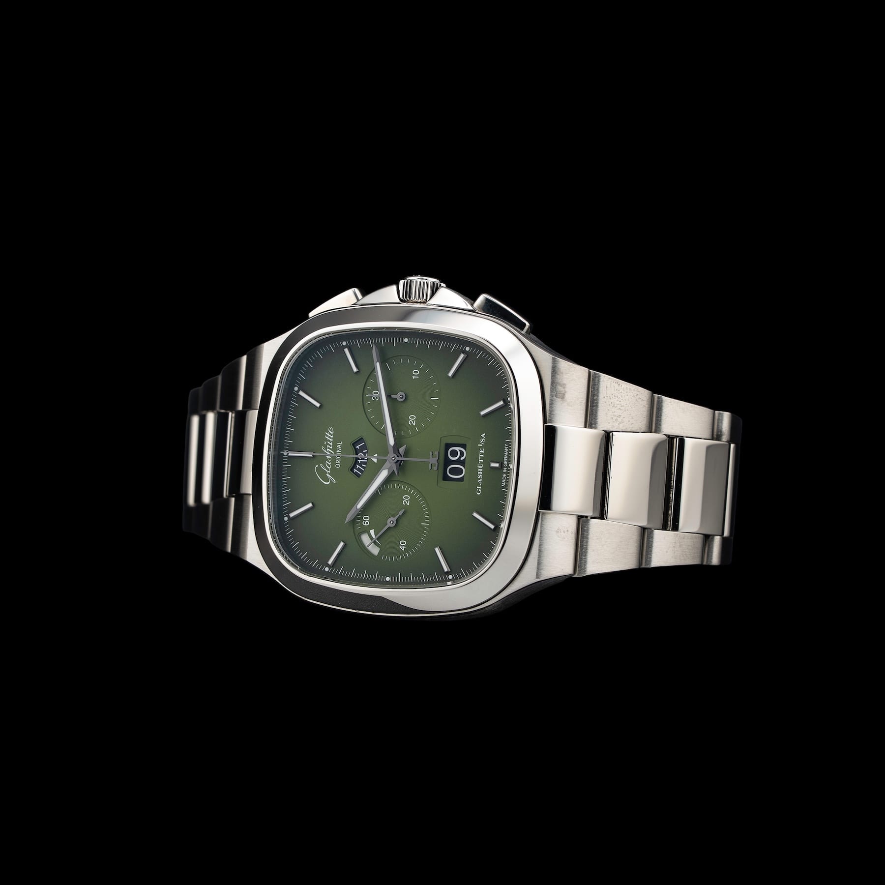 Glashütte Original Seventies Chronograph Panorama Date Fab Green 1-37-02-09-02-70