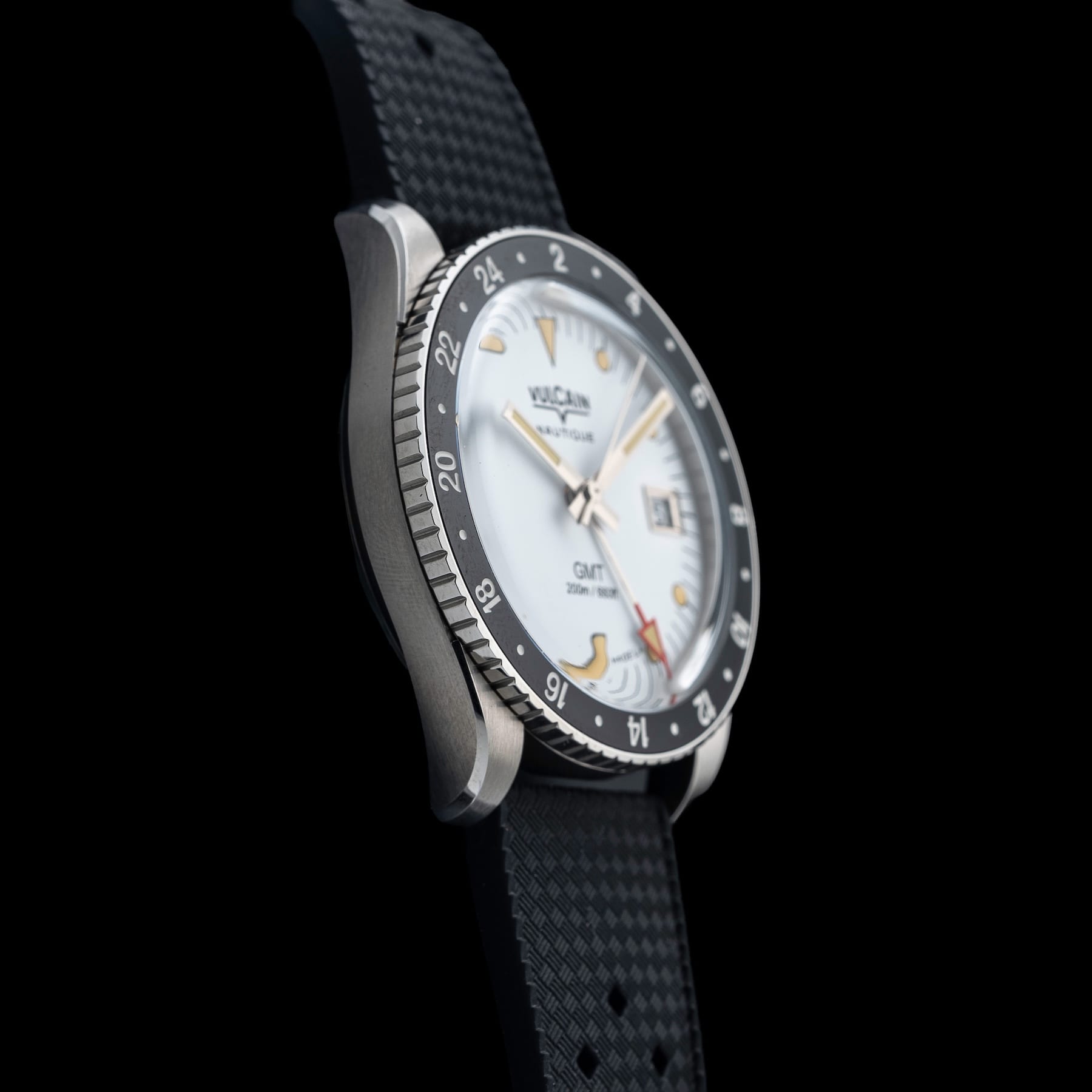 Vulcain 680174A57.BAR200 Skindiver GMT White Luminova Beige