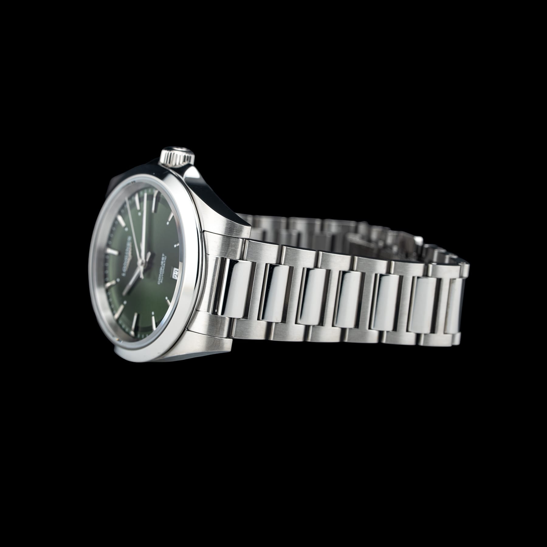 Longines Conquest Sunray Green Dial on Bracelet L3.720.4.02.6