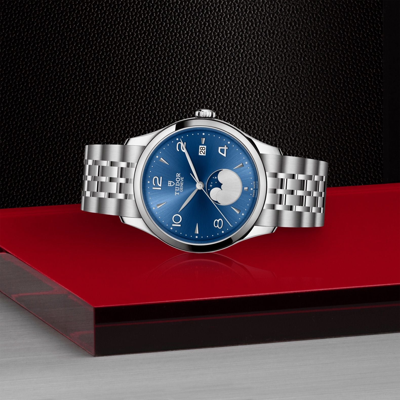 TUDOR 1926 Luna M91560-0002