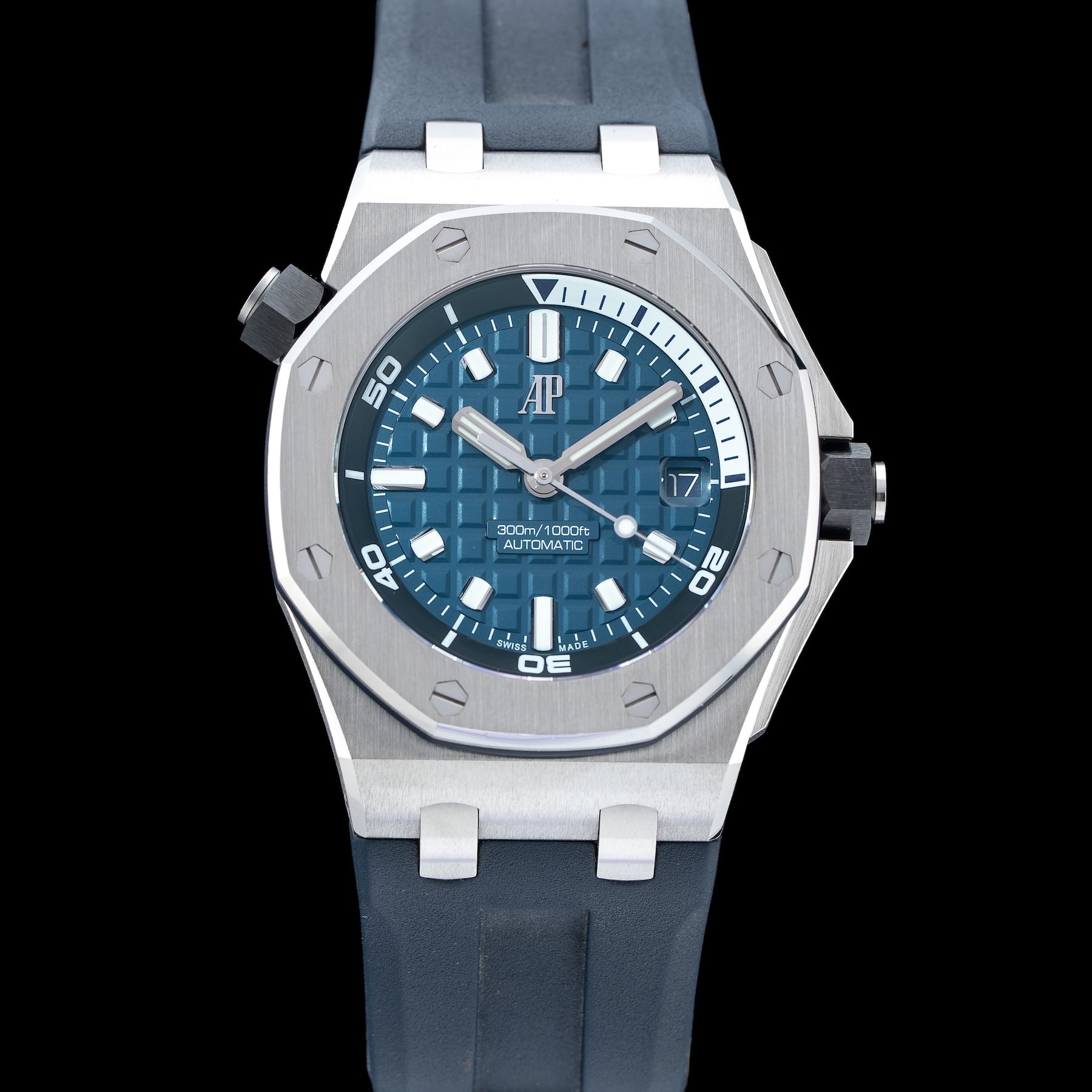 Audemars Piguet Royal Oak Offshore Diver 15720ST.OO.A027CA.01