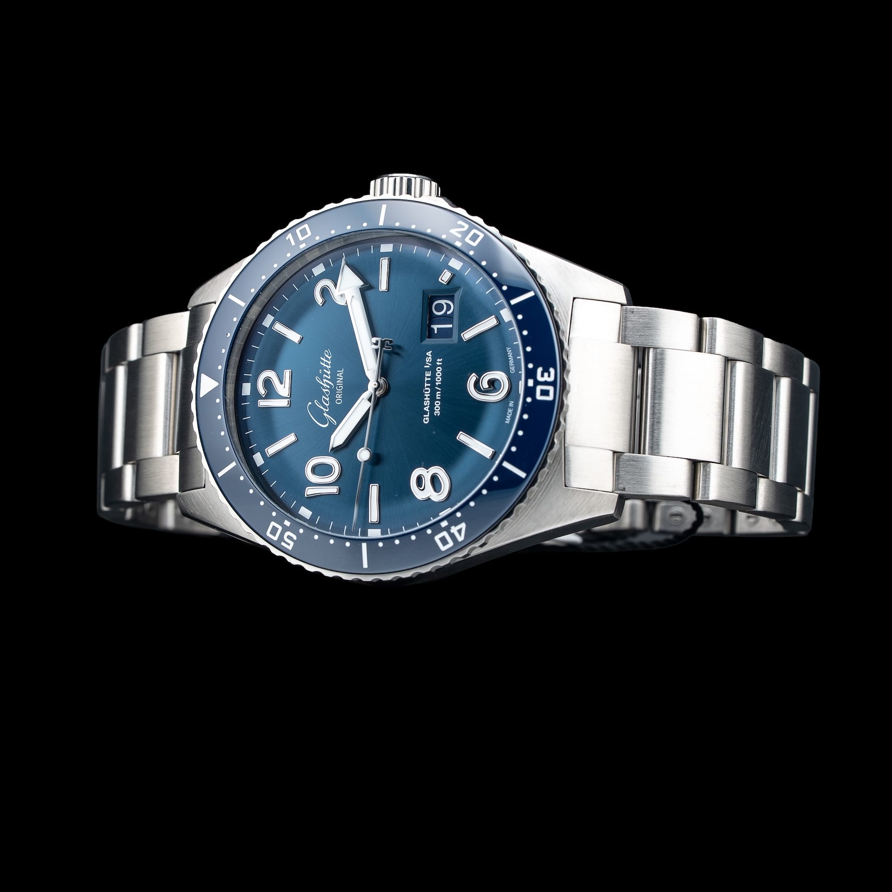 Glashütte Original SeaQ Panorama Date Blue Dial Steel 1-36-13-02-81-70