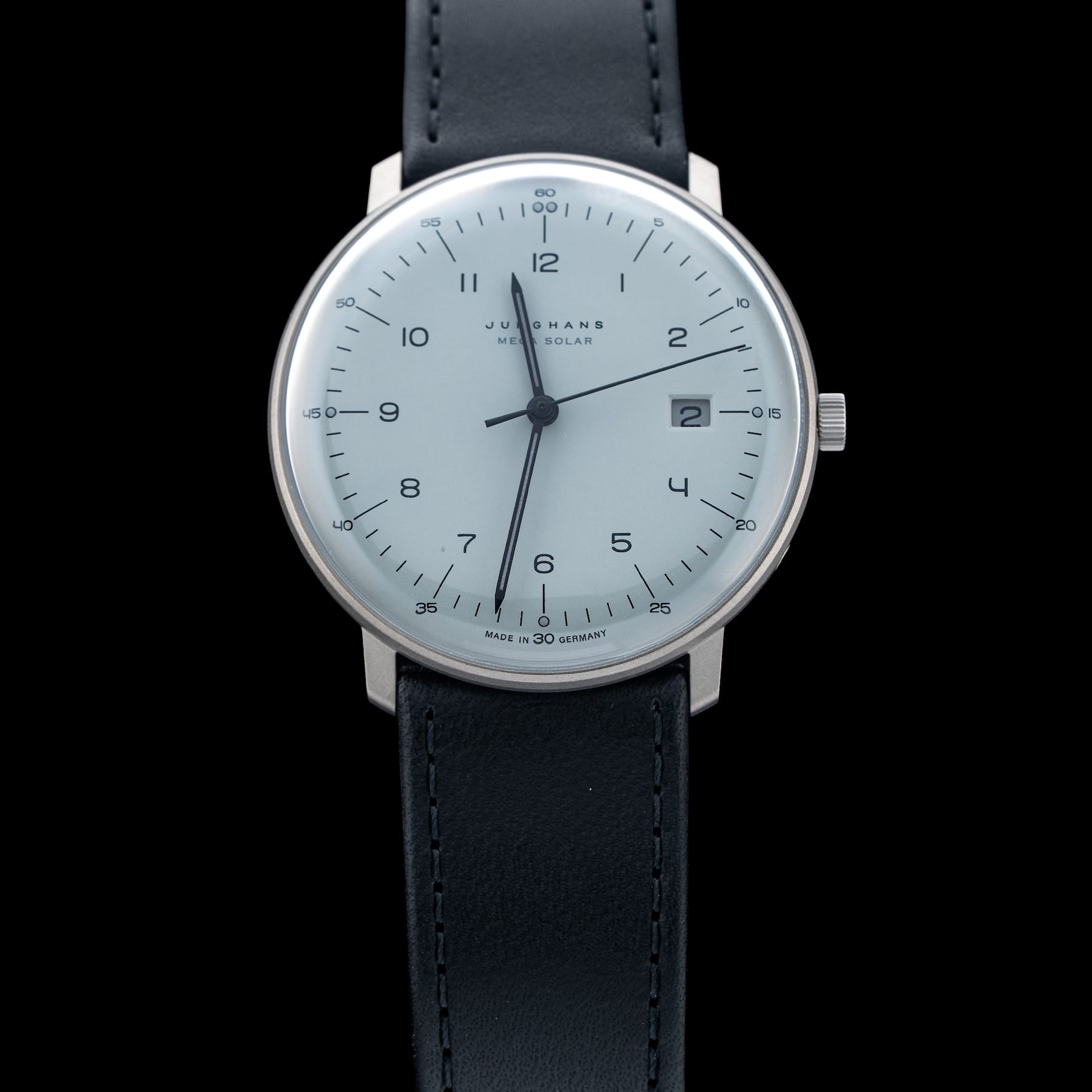 Junghans 059/2023.02 Max Bill Mega Solar