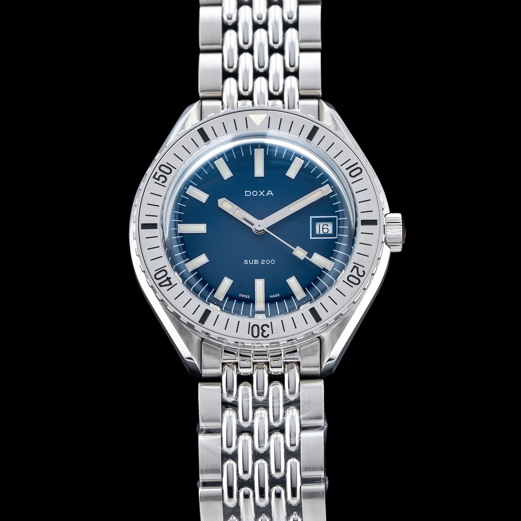 DOXA Sub 200 Caribbean 796.10.201.10 On Stainless Steel Bracelet
