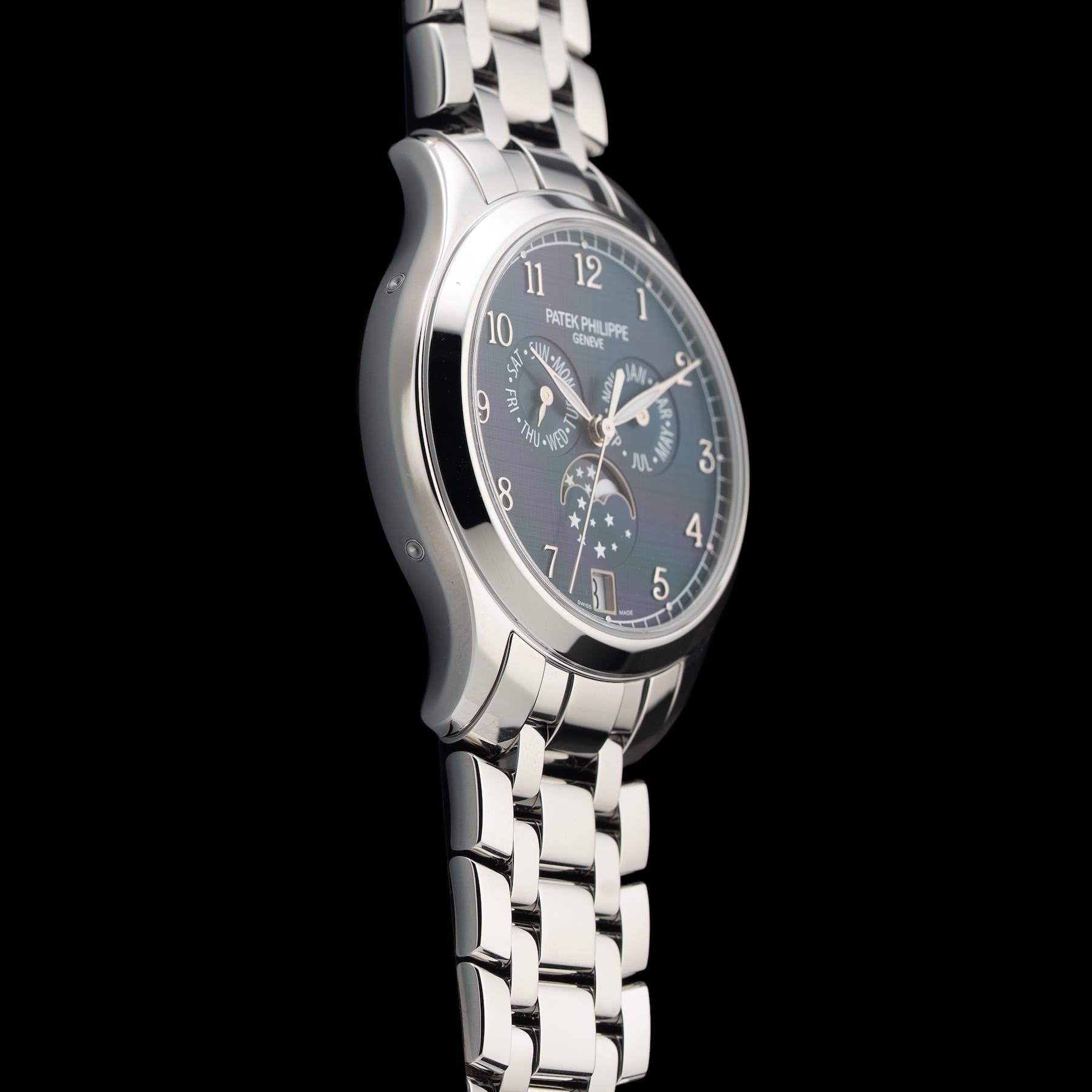 Patek Philippe 4947/1A-001 Annual Calendar Moon Phases
