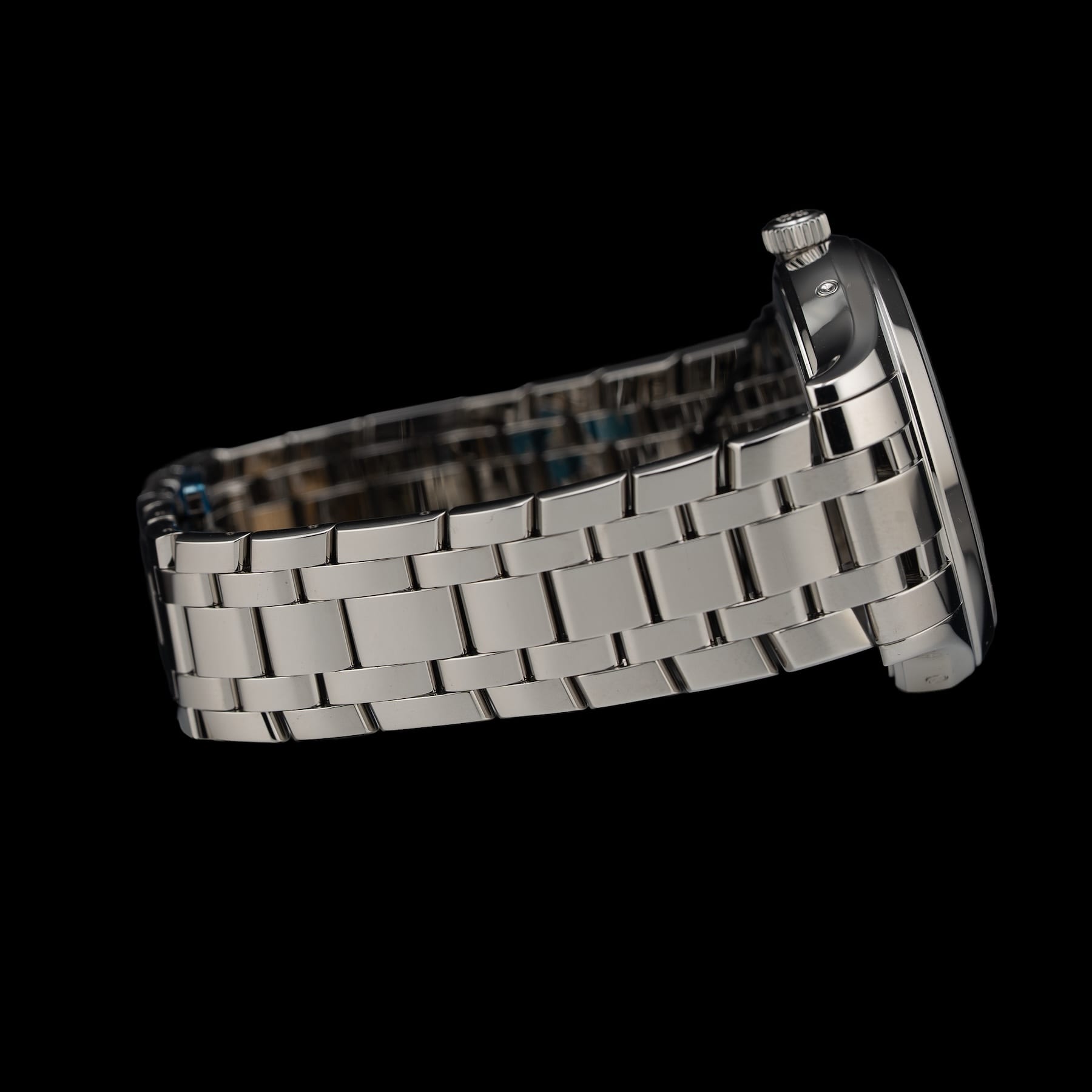 Patek Philippe 4947/1A-001 Annual Calendar Moon Phases