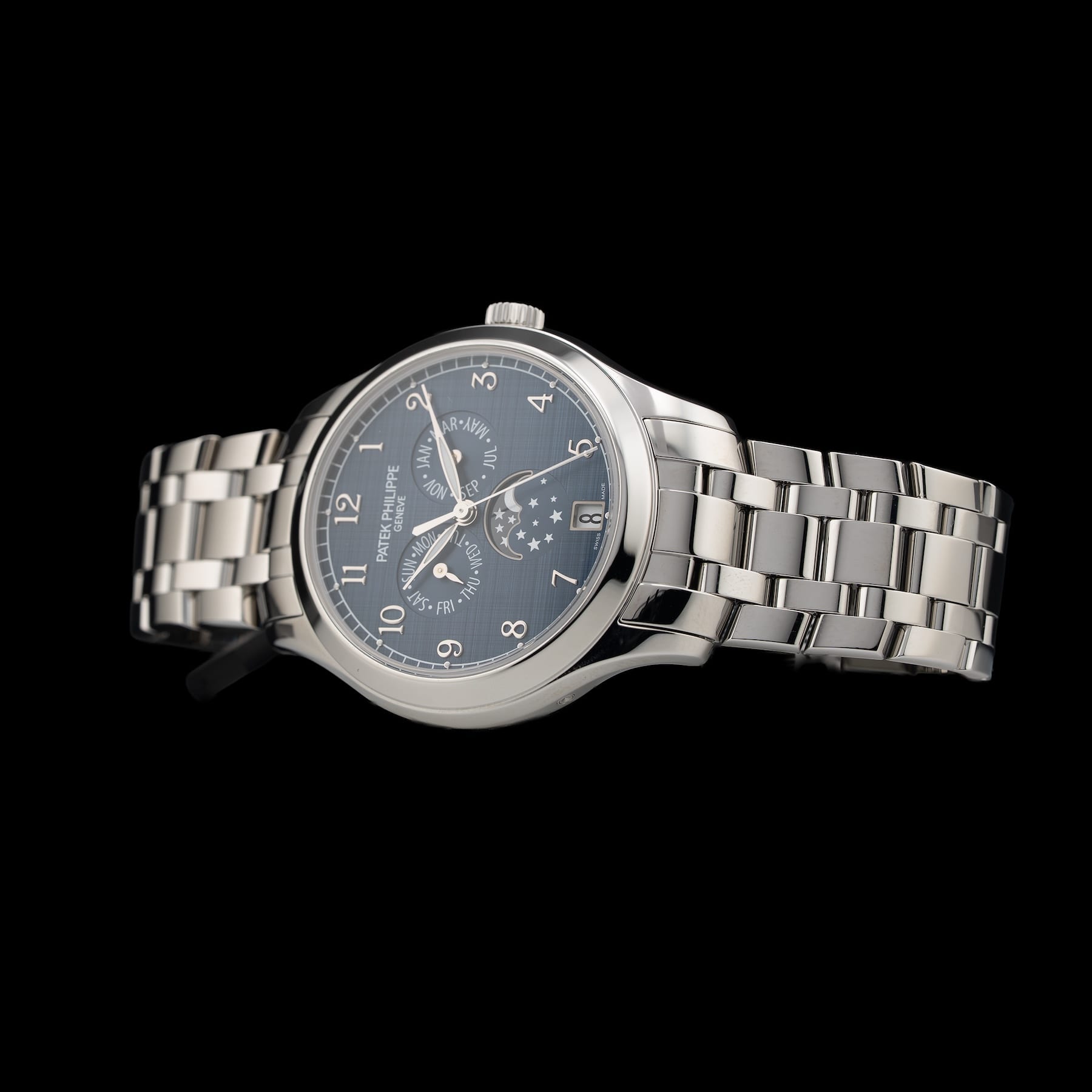 Patek Philippe 4947/1A-001 Annual Calendar Moon Phases