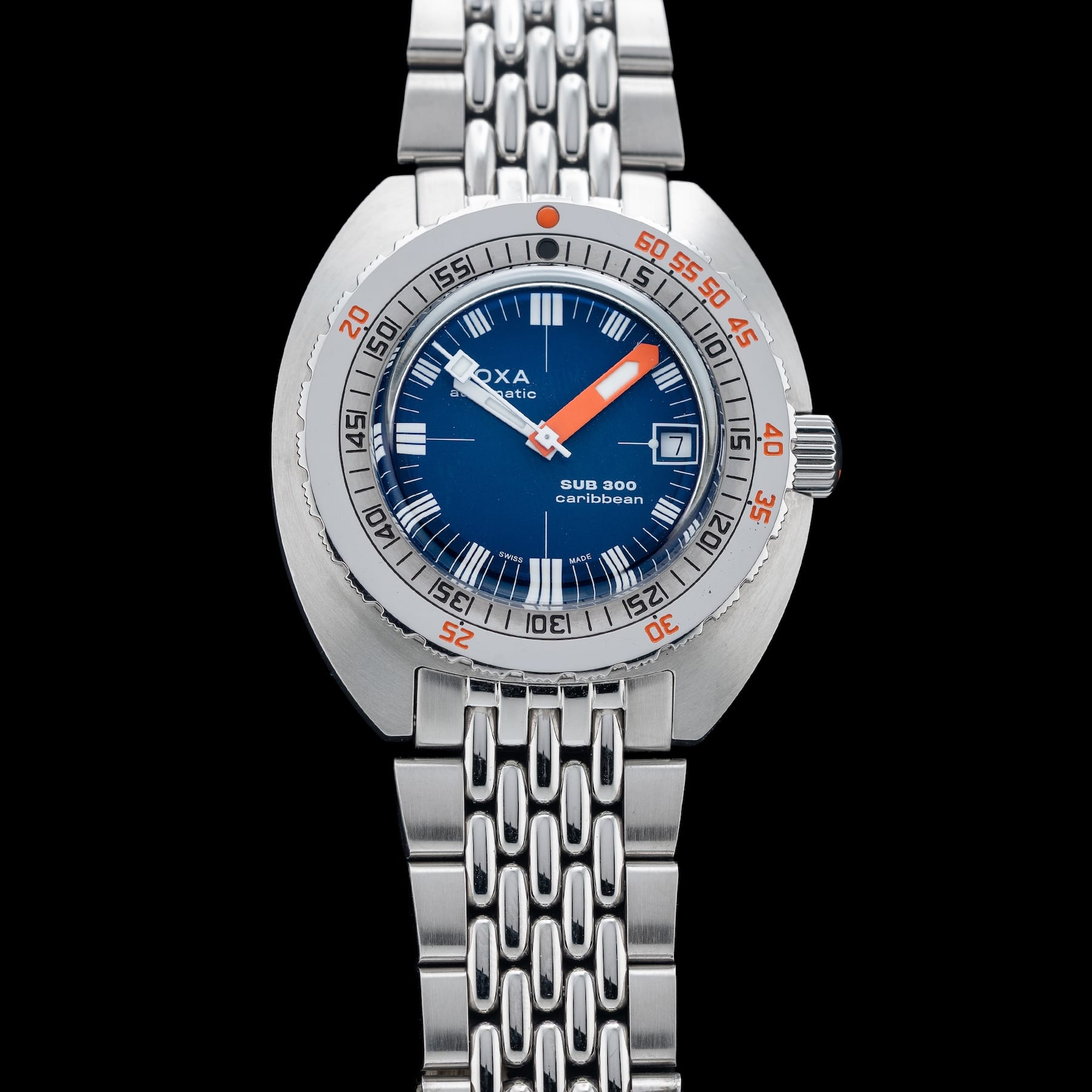 DOXA SUB 300 Caribbean 821.10.201.10