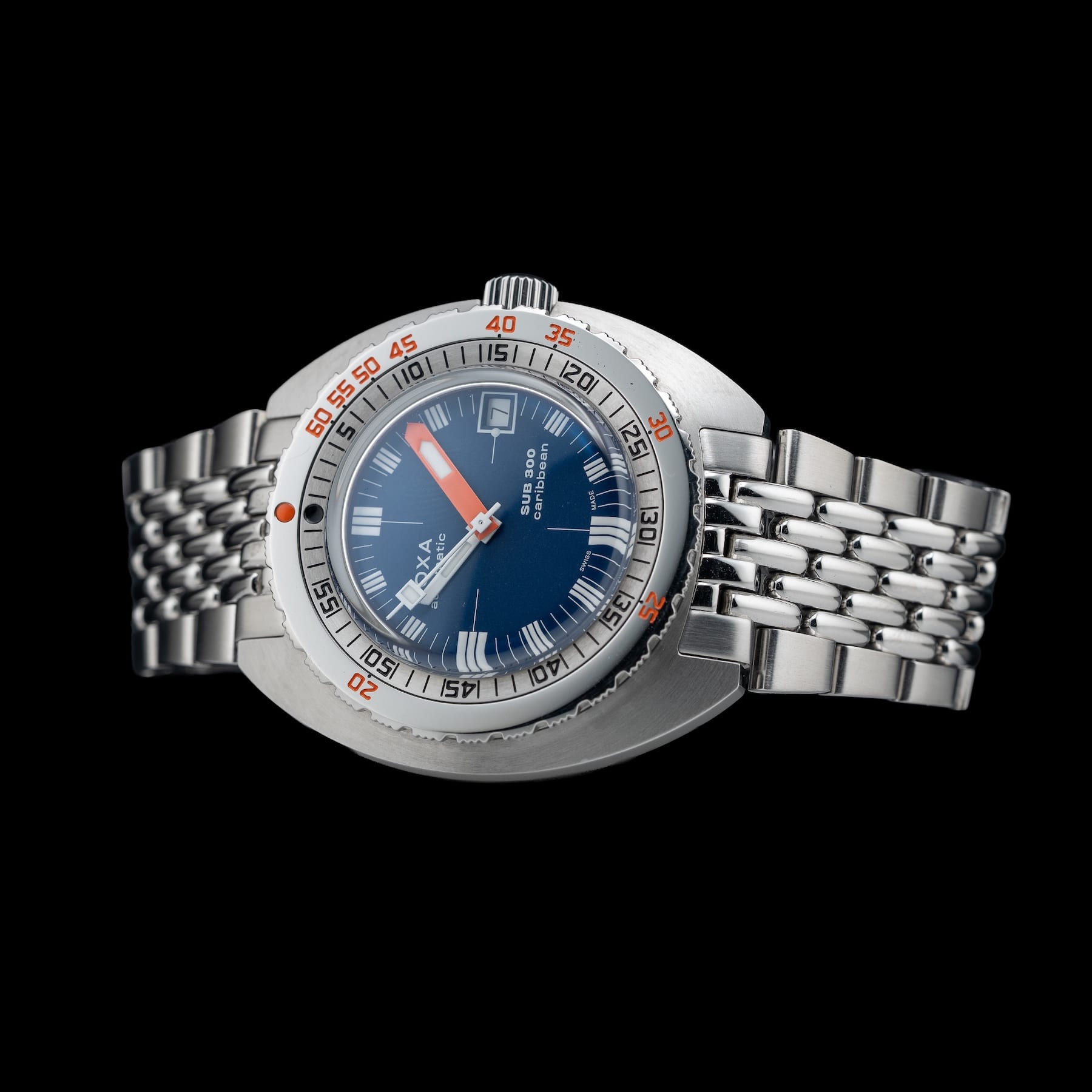 DOXA SUB 300 Caribbean 821.10.201.10