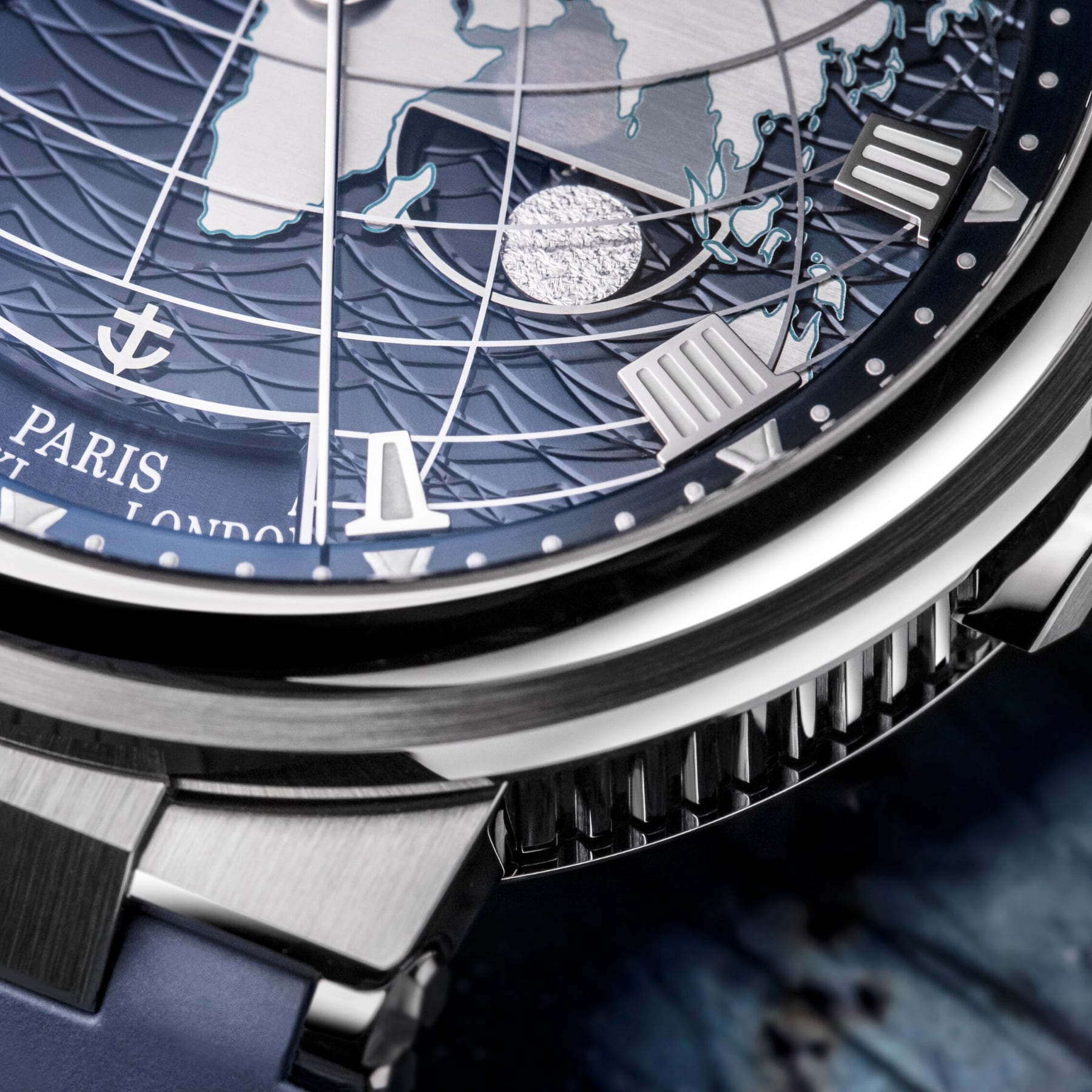 Breguet Marine Hora Mundi 5557 White Gold Blue Dial on Rubber Strap