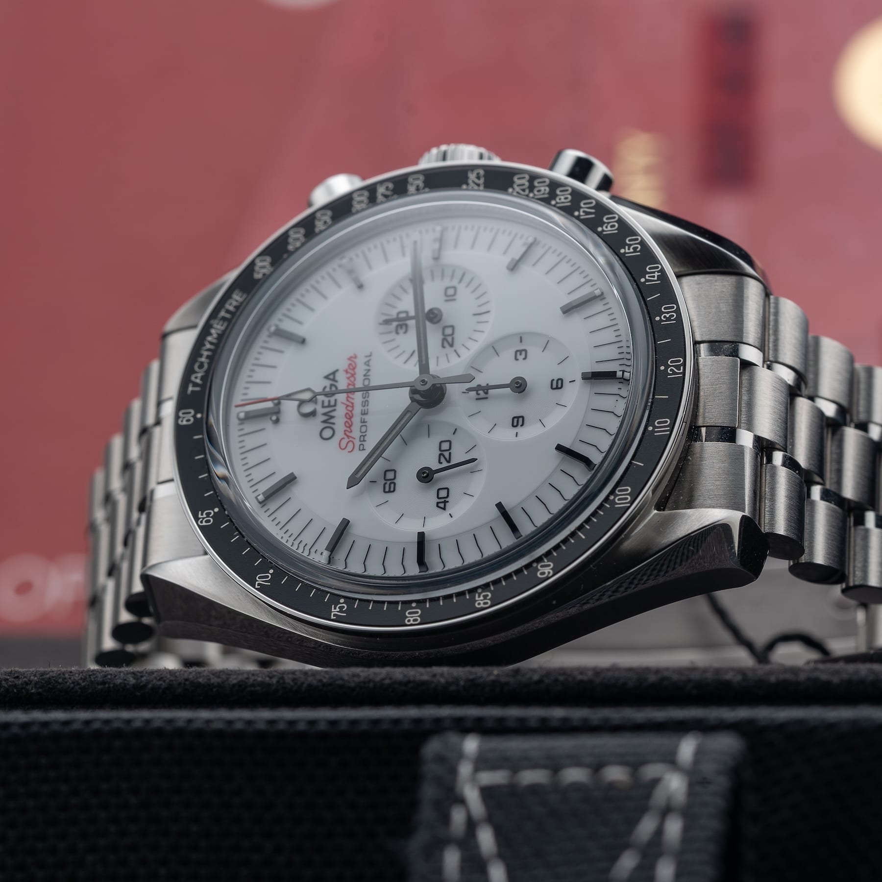 Omega Speedmaster Moonwatch Professional White Dial 310.30.42.50.04.001