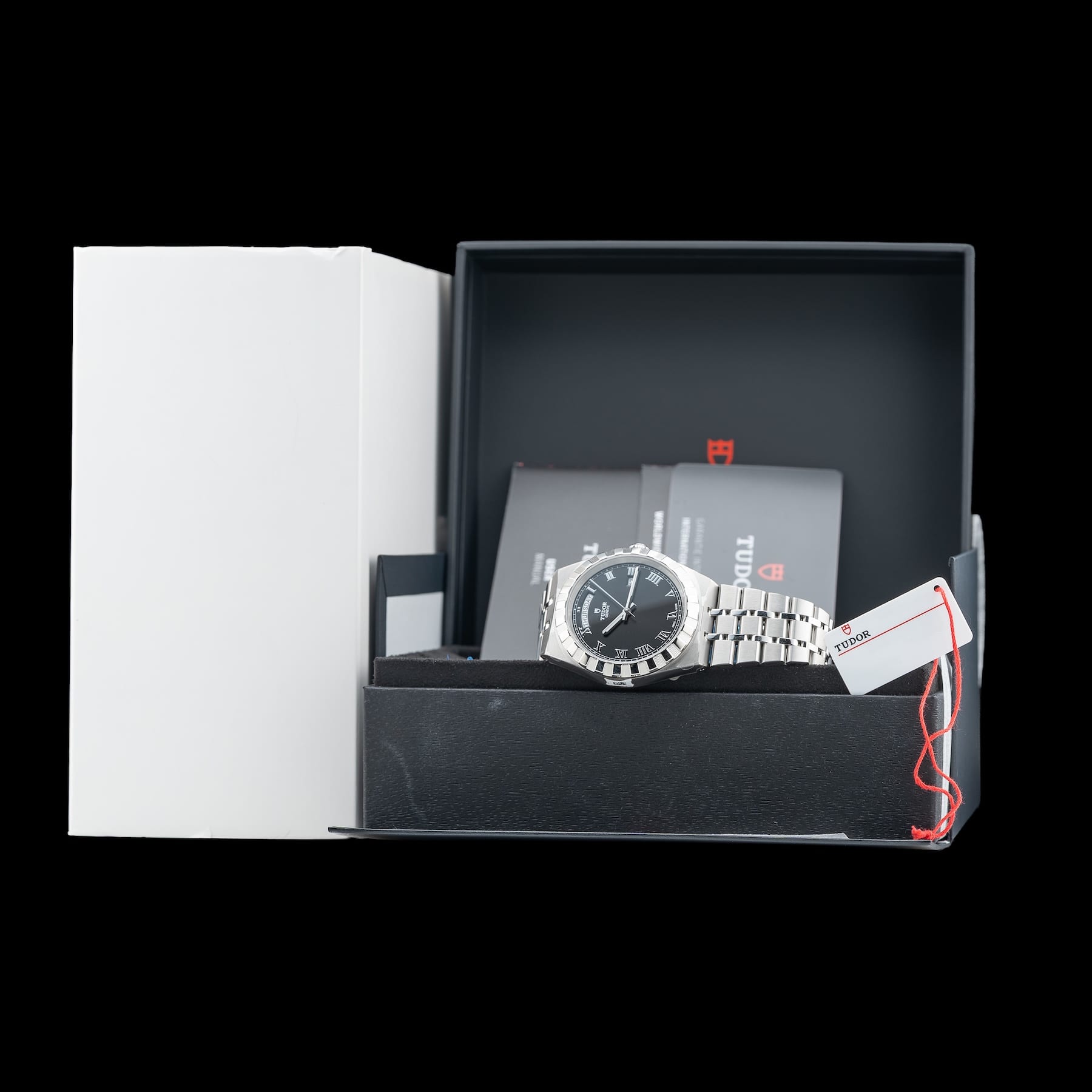 TUDOR Royal M28600-0003