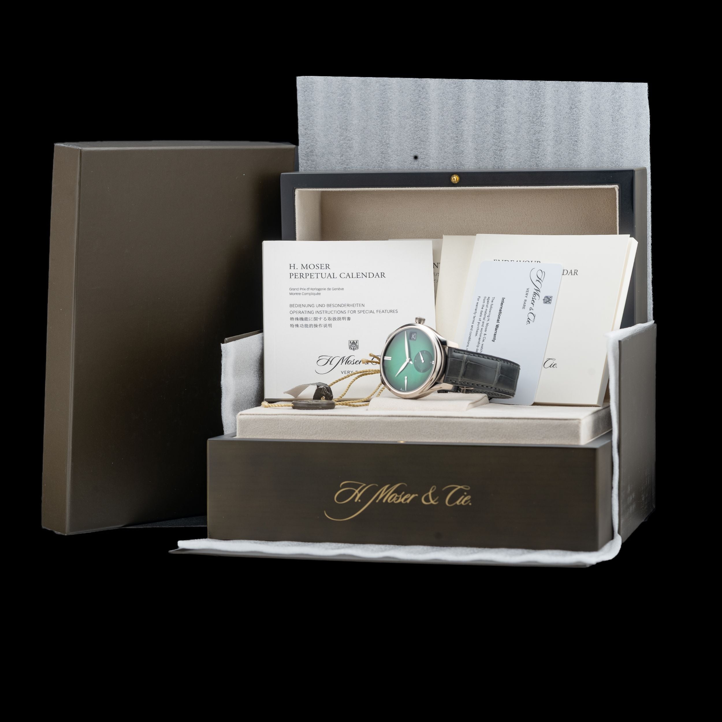 H. Moser & Cie. 1800-0202 Endeavour Perpetual Calendar Purity Cosmic Green